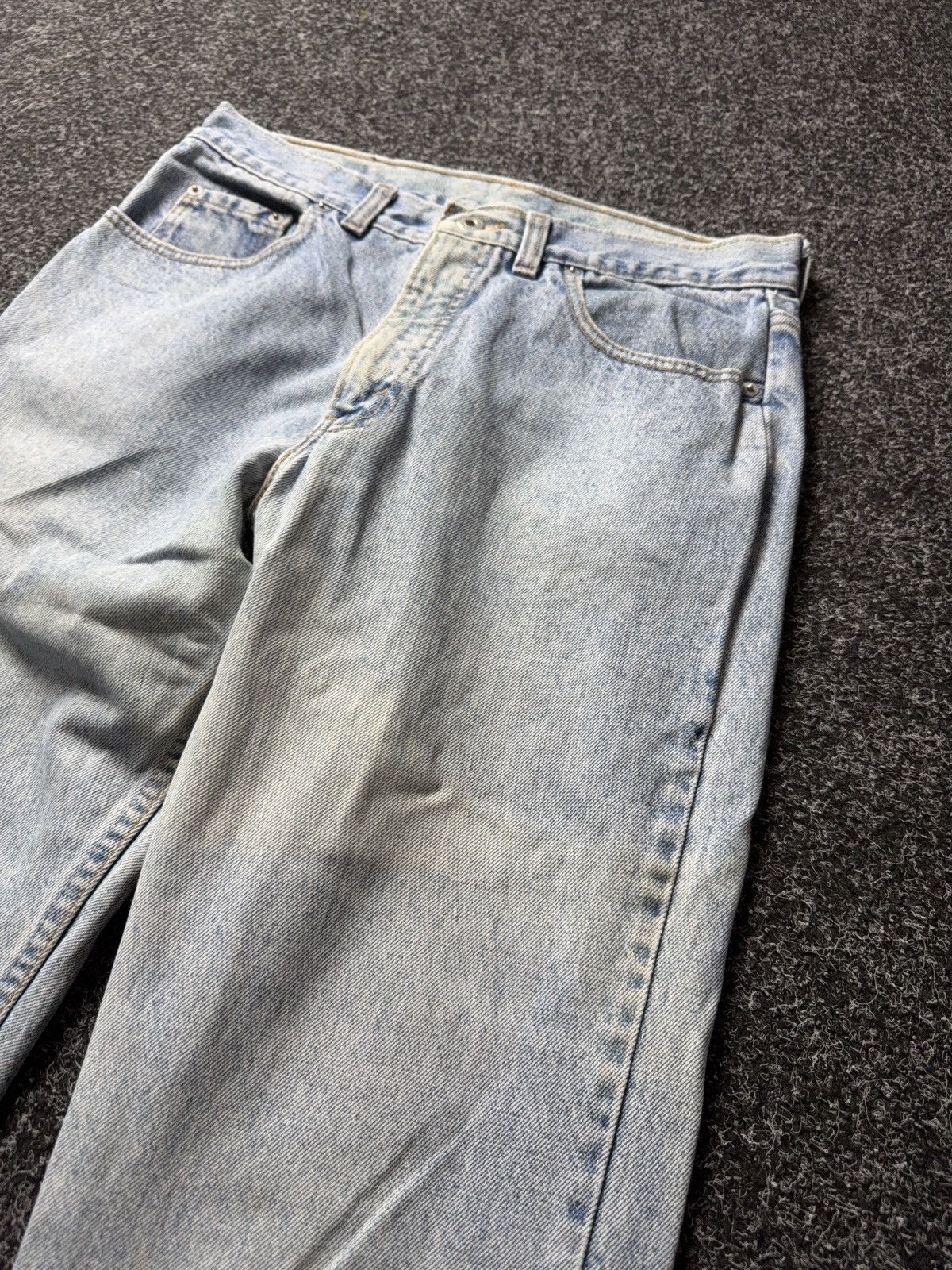 Levi's Vintage Clothing 90s Levi’s 615 Distressed Light Wash Straight Leg Jeans Size US 30 / EU 46 - 4 Thumbnail