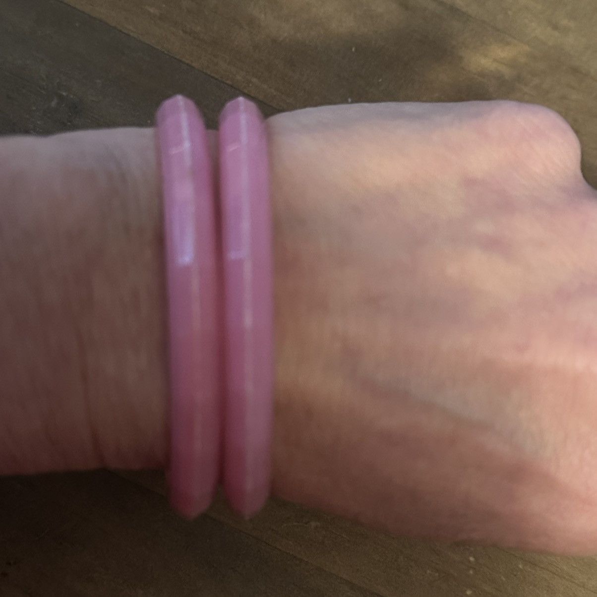 Other Pink faceted acrylic bangle bracelets Size ONE SIZE - 4 Thumbnail