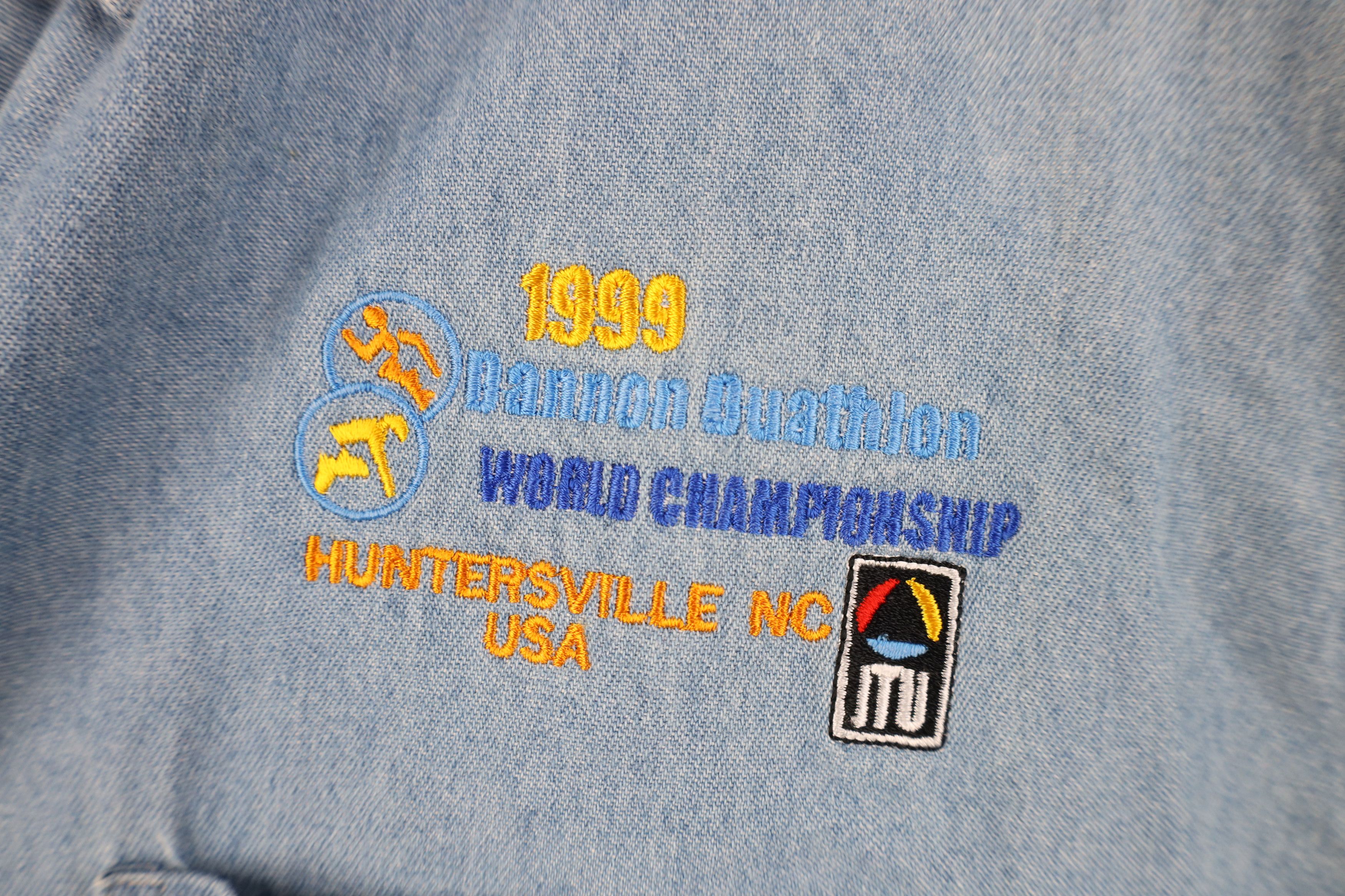 Vintage Vintage 90s Duathlon World Championship Denim Button Shirt Size US S / EU 44-46 / 1 - 4 Thumbnail
