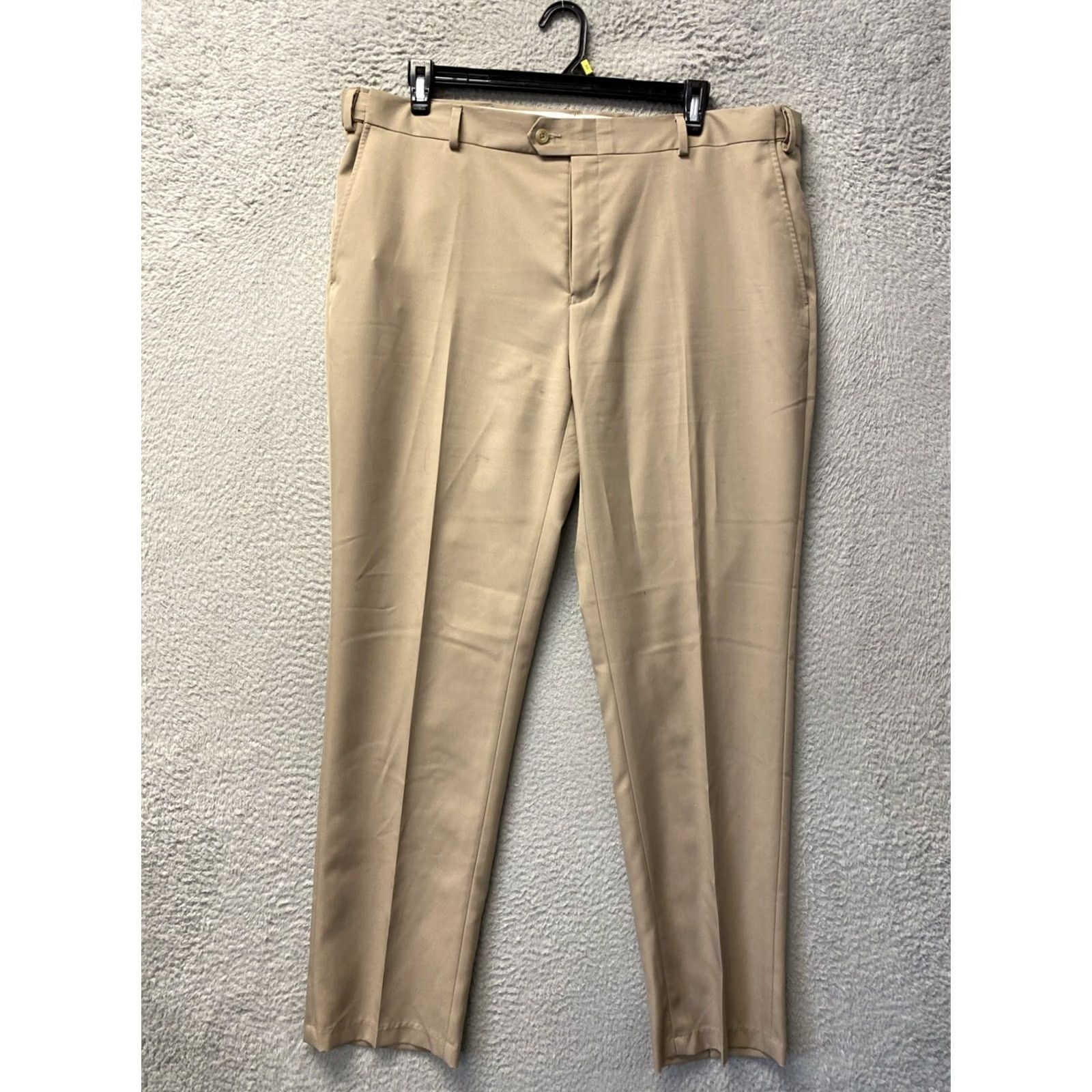 Vintage JOS A BANK Pants Mens 38x32 Khaki Travelers Collection Tailored Fit Dress Pants Comfort Belt Wrinkle Resistant Casual Business Straight Leg Adult Mens Size US 38 / EU 54 - 2 Thumbnail