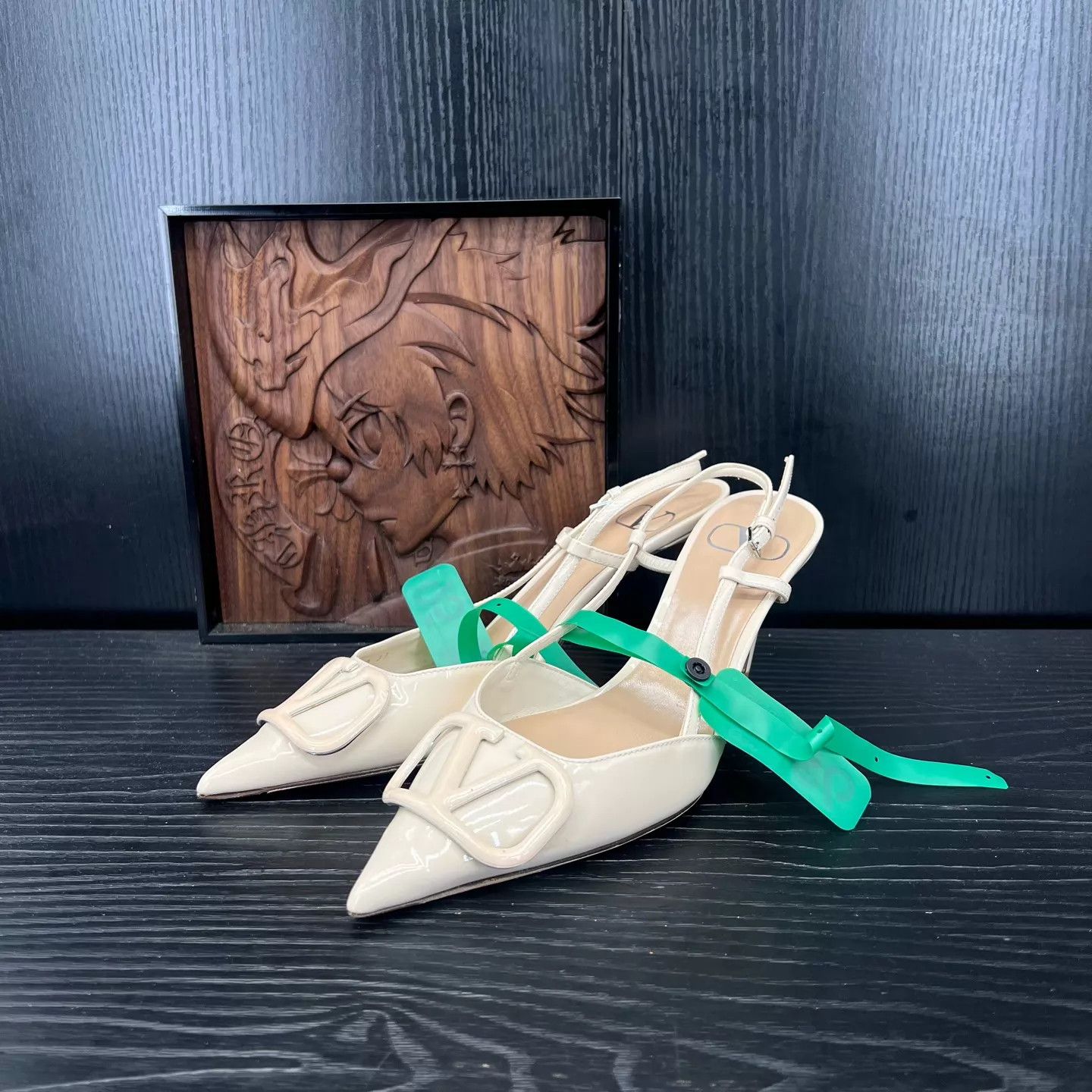 Valentino Valentino Beige V Heels 37 Near new Size US 6.5 / IT 36.5 - 1 Thumbnail