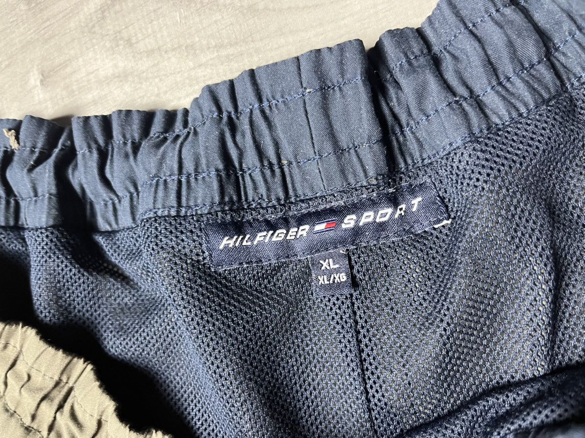 Tommy Hilfiger Tommy Hilfiger shorts swimmer size XLarge Size US 36 / EU 52 - 3 Thumbnail