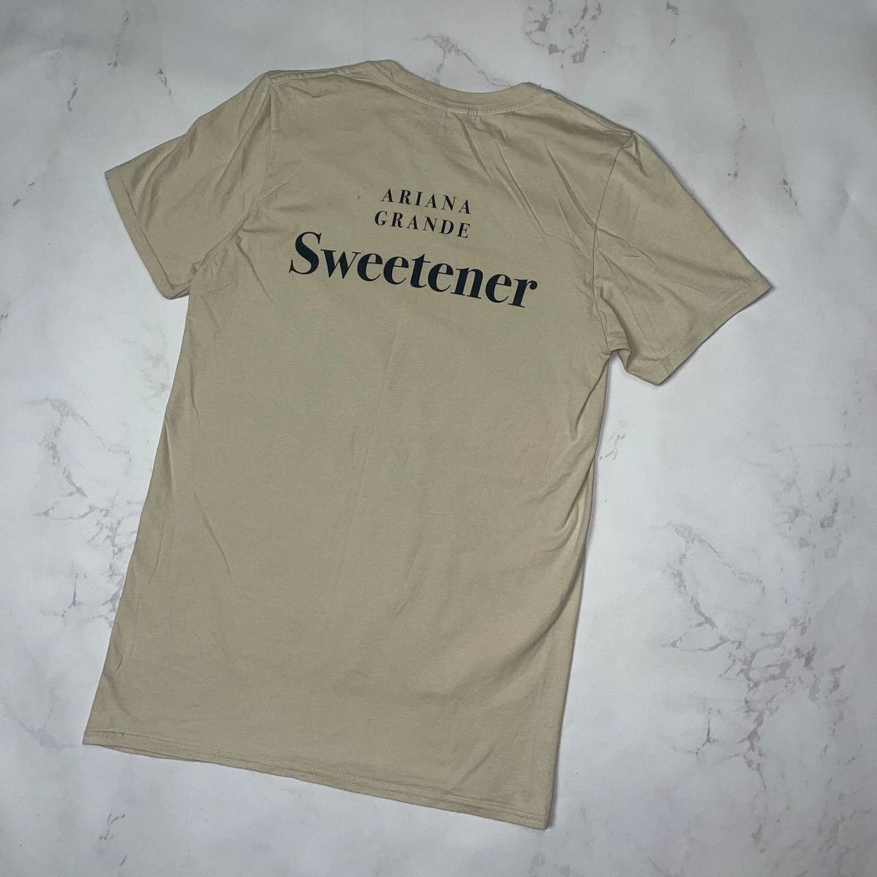 Vintage Ariana Grande Graphic Beige T Shirt Womens Size Small GUC Size S / US 4 / IT 40 - 11 Thumbnail