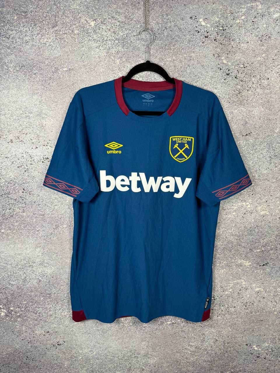 Umbro West Ham United 2018/19 Away Umbro Soccer Jersey Large Size US L / EU 52-54 / 3 - 1 Thumbnail