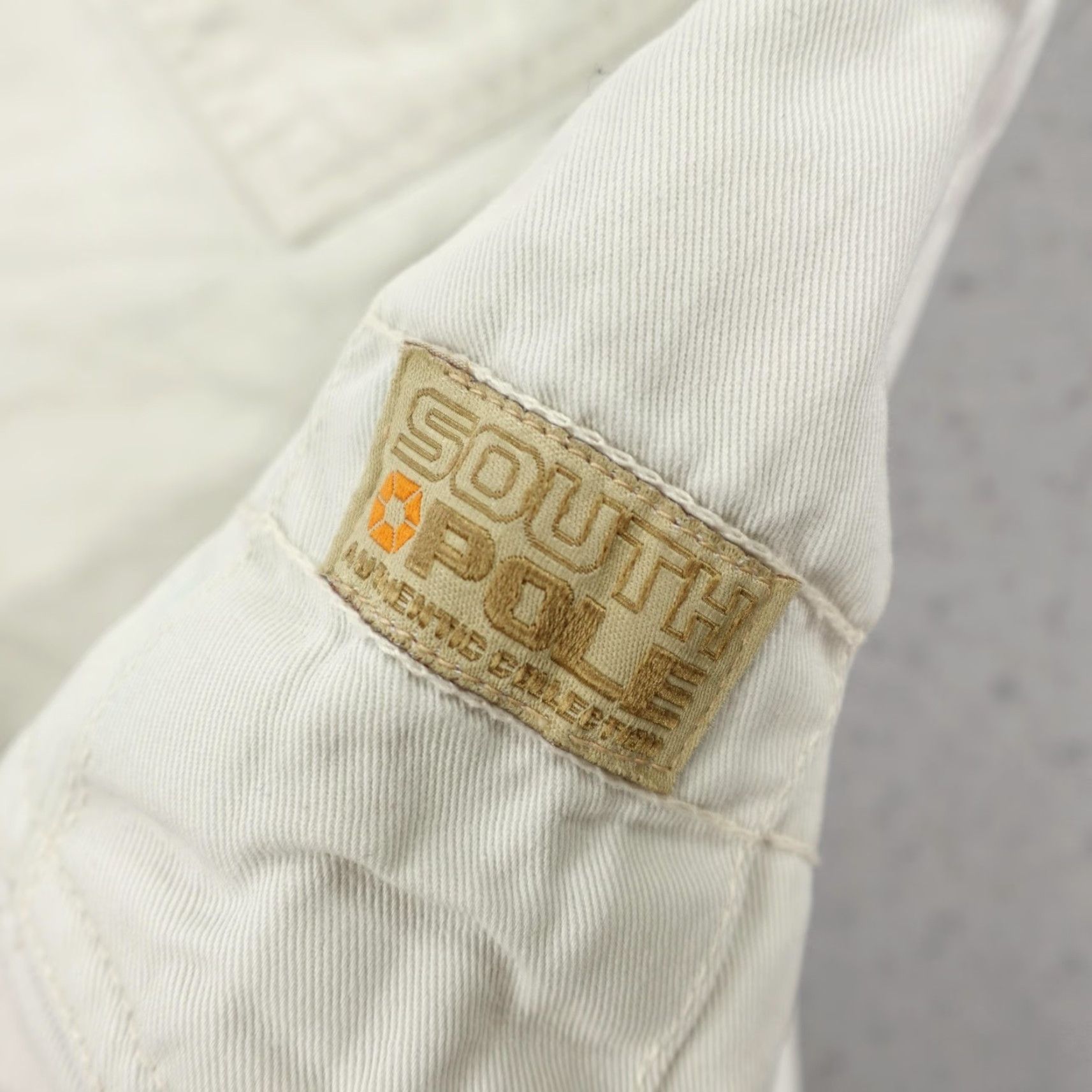 Southpole VINTAGE Southpole Shorts Men 32 Light Beige Cargo Baggy Loose Skater Hip Hop Y2K Mens hard to tract? Size US 32 / EU 48 - 6 Thumbnail
