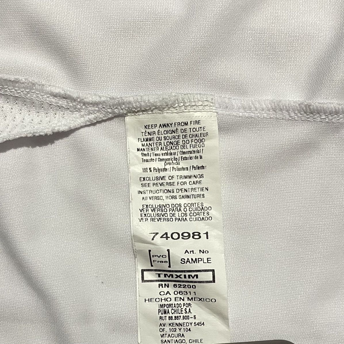 Puma Chile 2011-2012 Away Jersey Alexis Sanchez Size US L / EU 52-54 / 3 - 8 Thumbnail