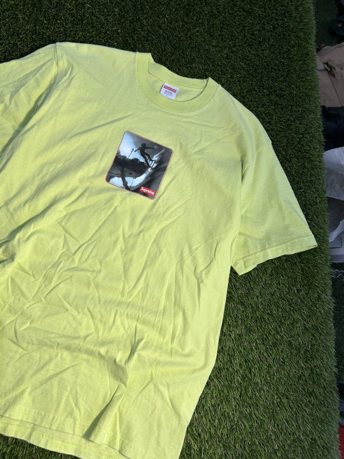 Supreme Supreme SS21 Shadow Surf Neon Green Tee Size US L / EU 52-54 / 3 - 1 Thumbnail