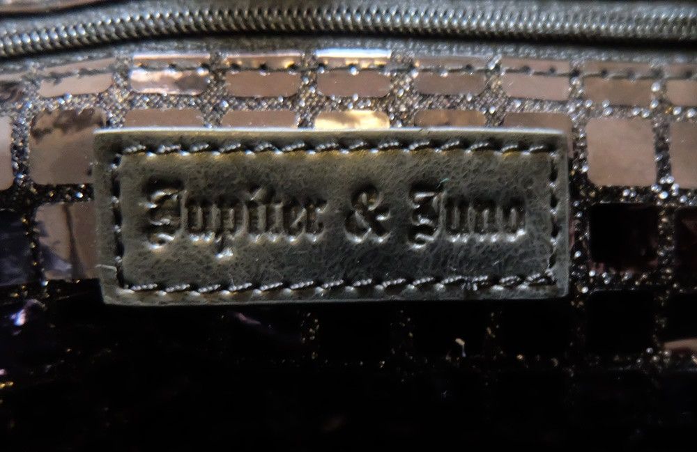 Japanese Brand Jupiter and Juno Skull Handbag Size ONE SIZE - 6 Thumbnail