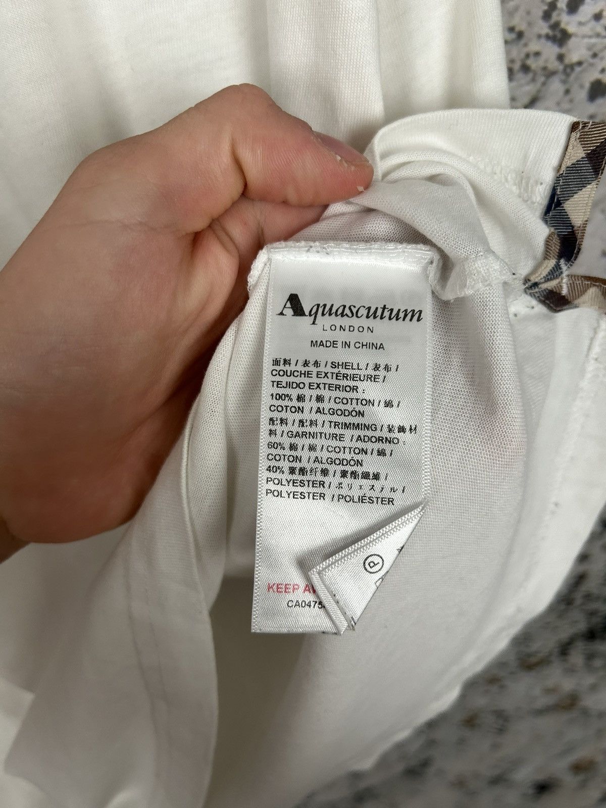 Aquascutum Aquascutum Vintage Logo Tee White England Designer Hype Size US L / EU 52-54 / 3 - 5 Thumbnail