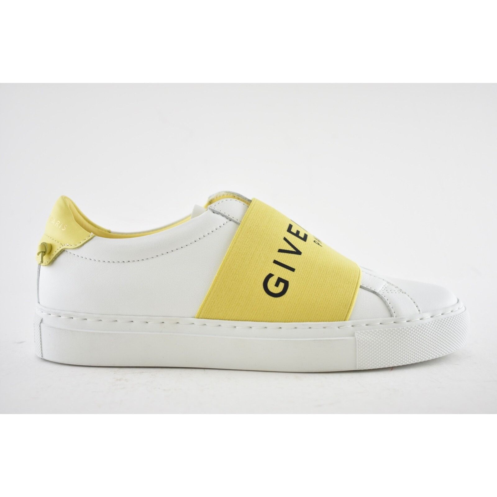 Givenchy Givenchy Urban Street Black Logo Strap Low Top Flat Sneaker Size US 5 / IT 35 - 2 Thumbnail