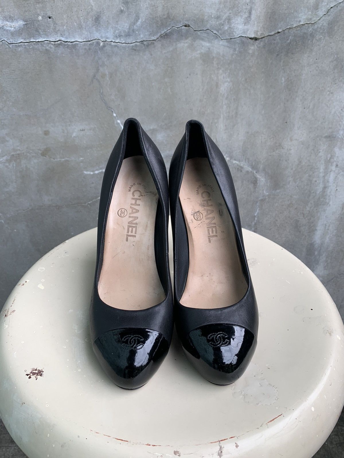 Chanel CC Patent Toe Pumps Size US 7 / IT 37 - 3 Thumbnail