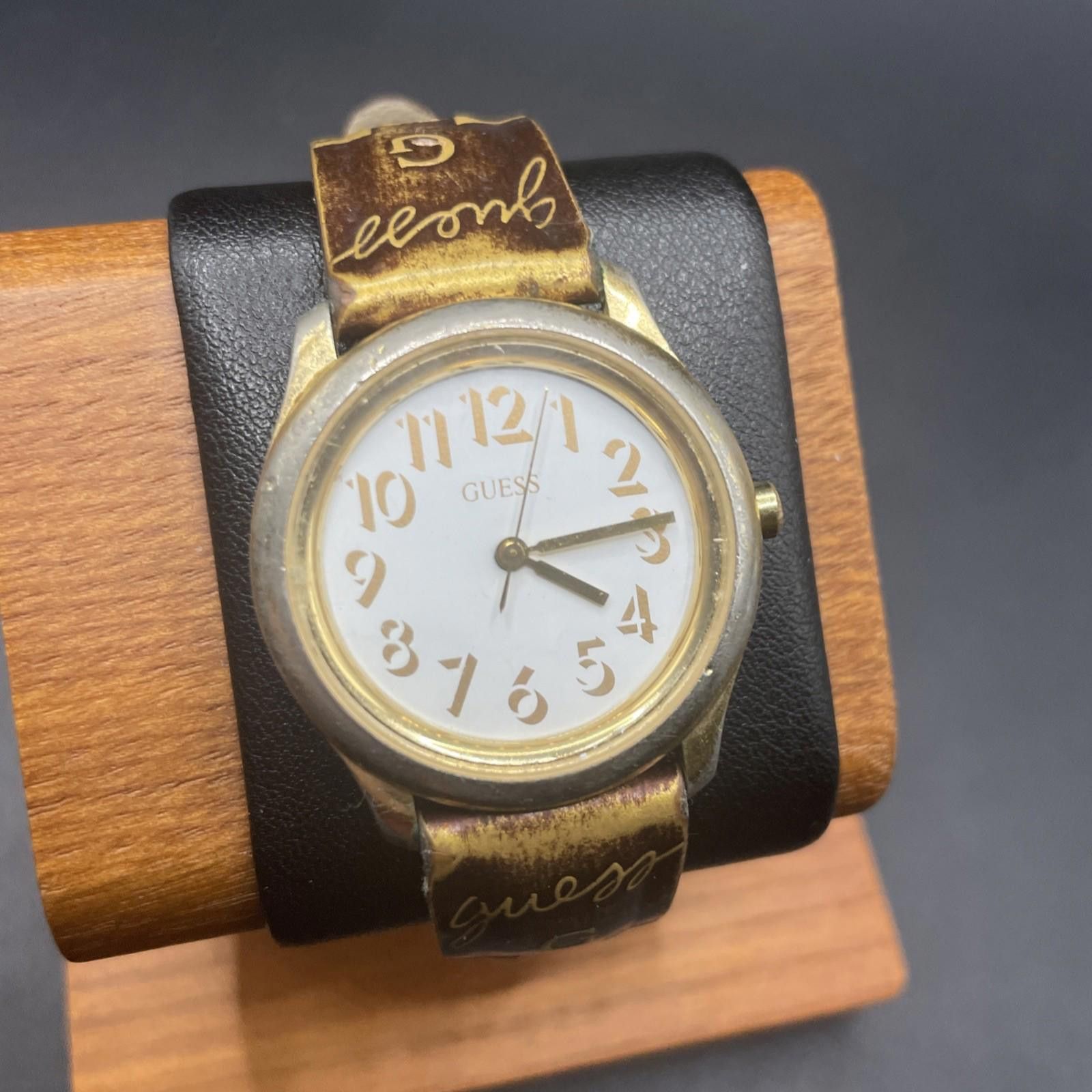 Guess Vtg Guess Mens Quartz Watch Graphic Band New Battery Size ONE SIZE - 1 Thumbnail