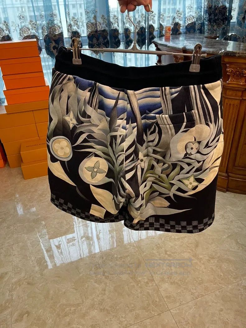 Louis Vuitton Louis Vuitton size m Classic Old Pattern Checkerboard short Size US 28 / EU 44 - 2 Thumbnail