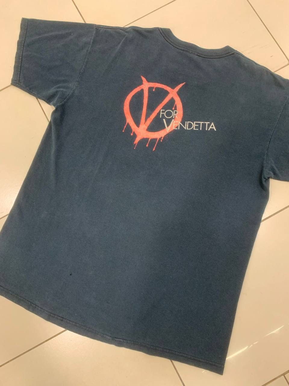 Vintage VINTAGE MOVIE V FOR VENDETA Size US XL / EU 56 / 4 - 5 Thumbnail