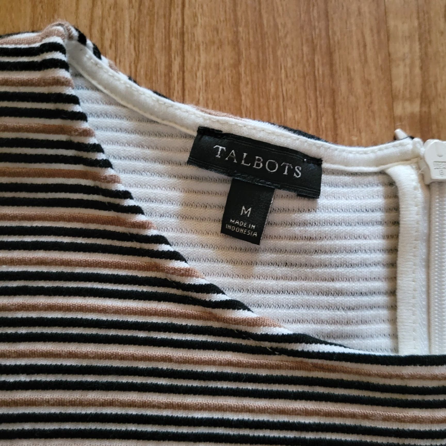 Talbots Talbots Shirt Women M Black Beige Striped Ribbed Peplum Knit Blouse Office Everyday Business Casual Formal Party/Cocktail Travel - Mens? Size M / US 6-8 / IT 42-44 - 4 Thumbnail