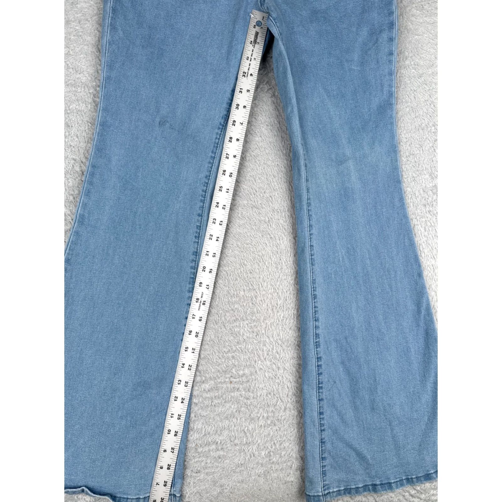Vintage Jeans Womens 29 Blue Denim Wide Flare High Rise Light Wash Cotton Blend 29x30 Size 29" - 7 Thumbnail
