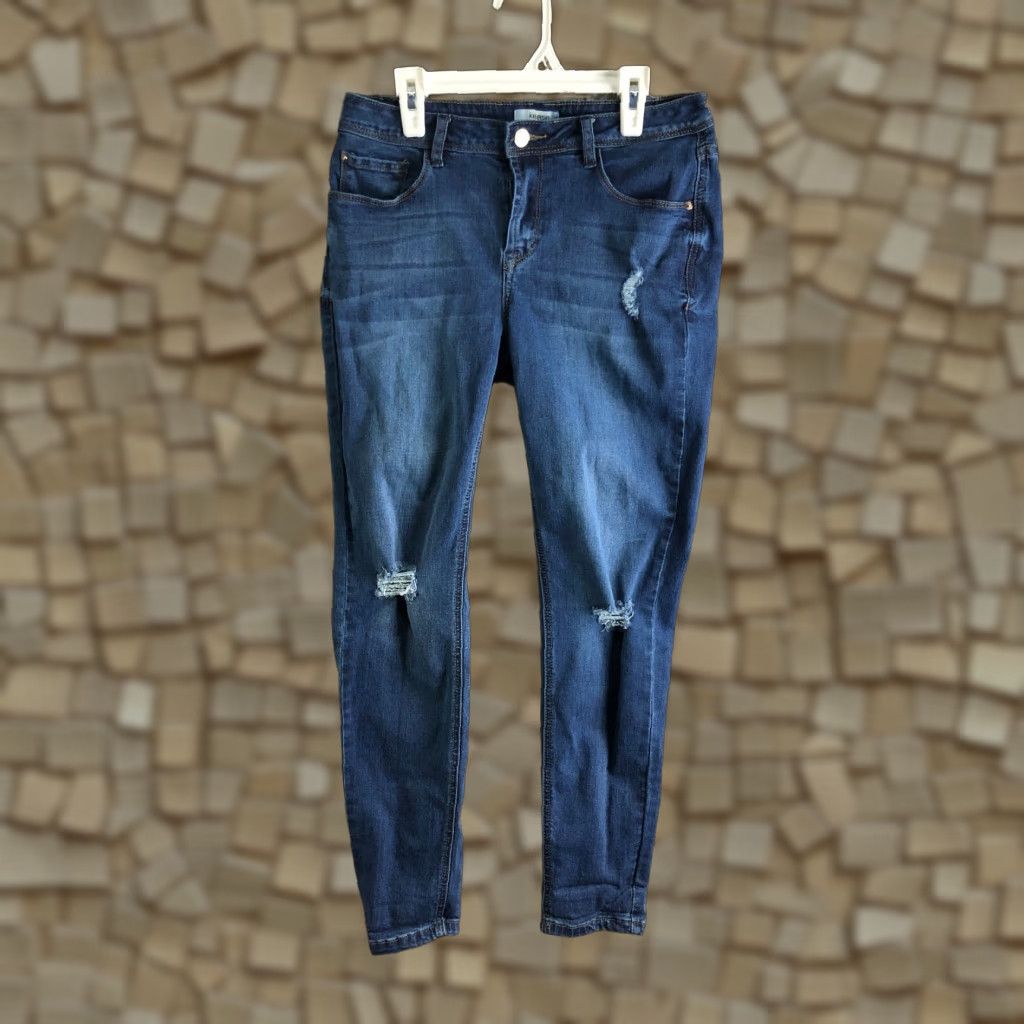 Vintage Kensie Jeans Effortless Ankle Jeans Womens Size 6 Mid Rise Medium Wash Blue Denim Size 28" / US 6 / IT 42 - 1 Thumbnail