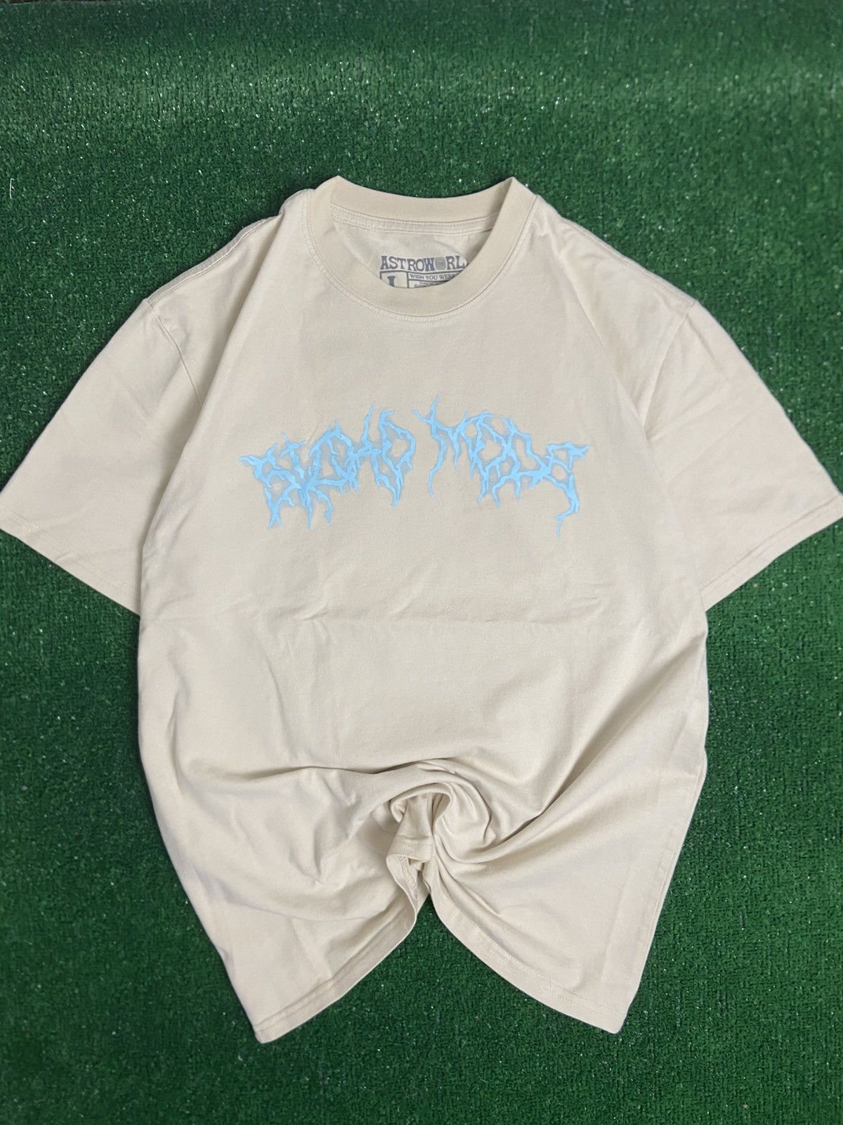 Other Travis Scott Astroworld Tour Tee – Authentic Rare Merch Size US L / EU 52-54 / 3 - 1 Thumbnail