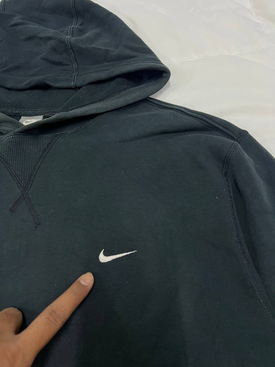 Nike × Vintage Vintage Y2K Nike Small Swoosh Hoodie Size US XL / EU 56 / 4 - 5 Thumbnail