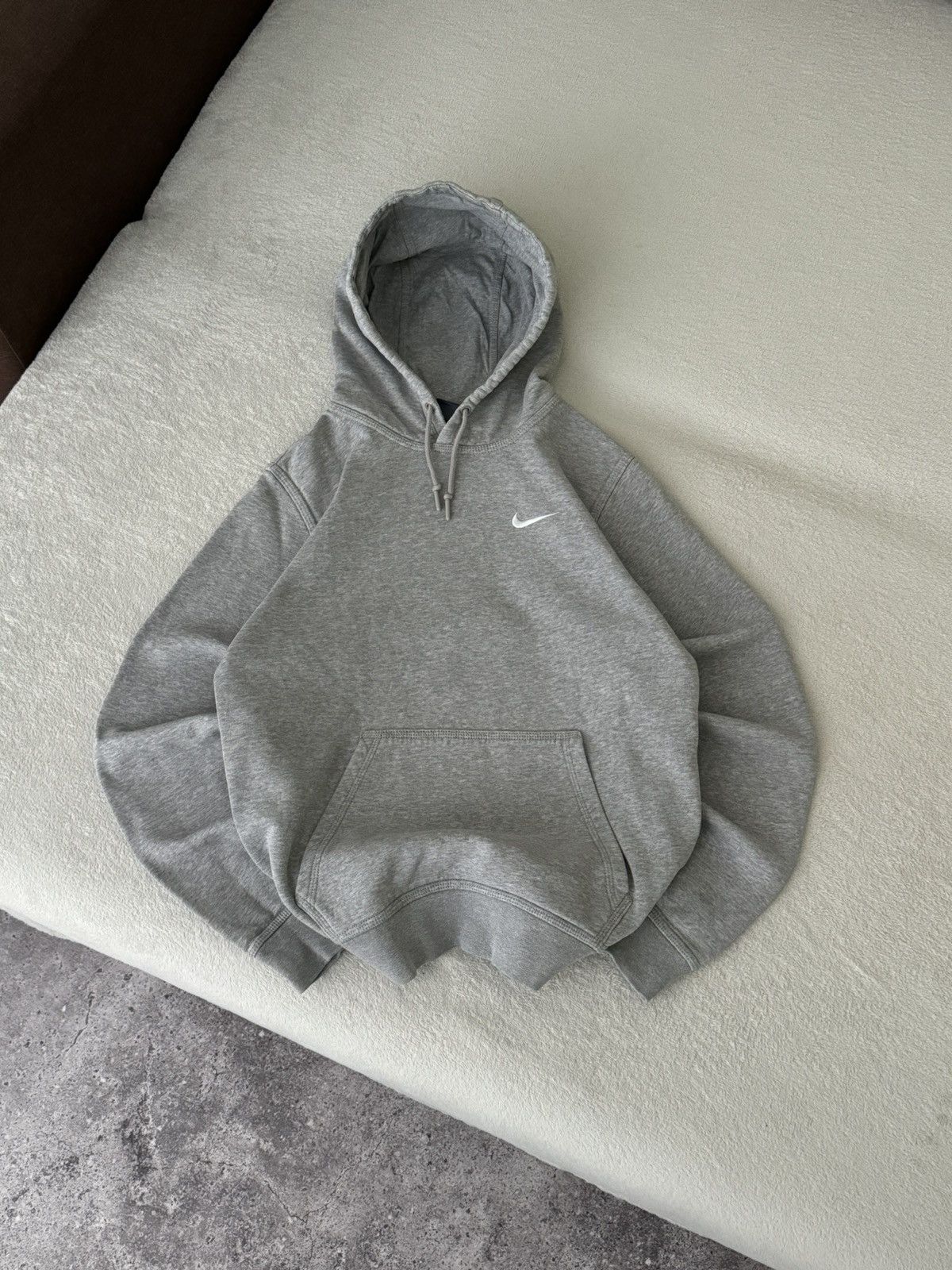 Nike × Vintage Vintage Nike Y2K swoosh oversized grey zip hoodie Size US S / EU 44-46 / 1 - 2 Thumbnail