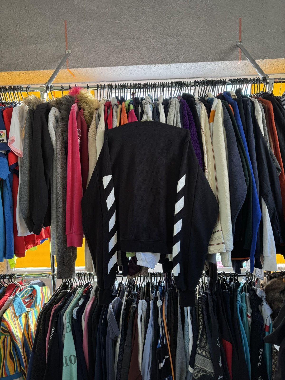 Off-White Off-White Women’s Meteor Cropped Sweatshirt Size M / US 6-8 / IT 42-44 - 12 Thumbnail