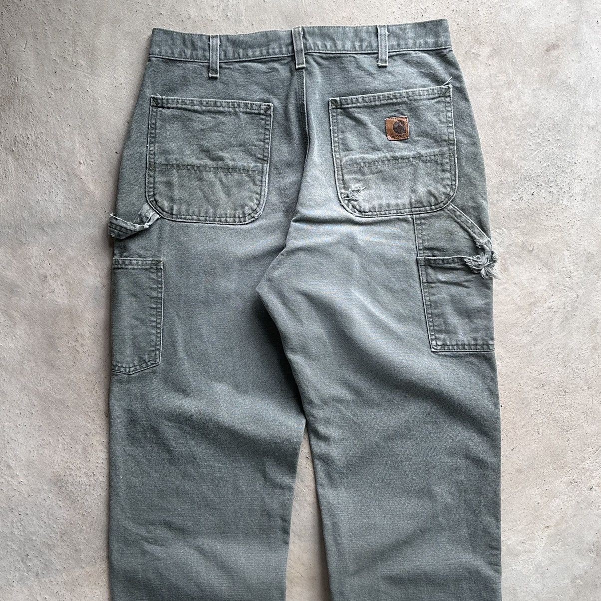 Carhartt × Vintage (33x31) Crazy Distressed Carhartt Carpenter Pants B11 MOS Size US 33 - 12 Thumbnail
