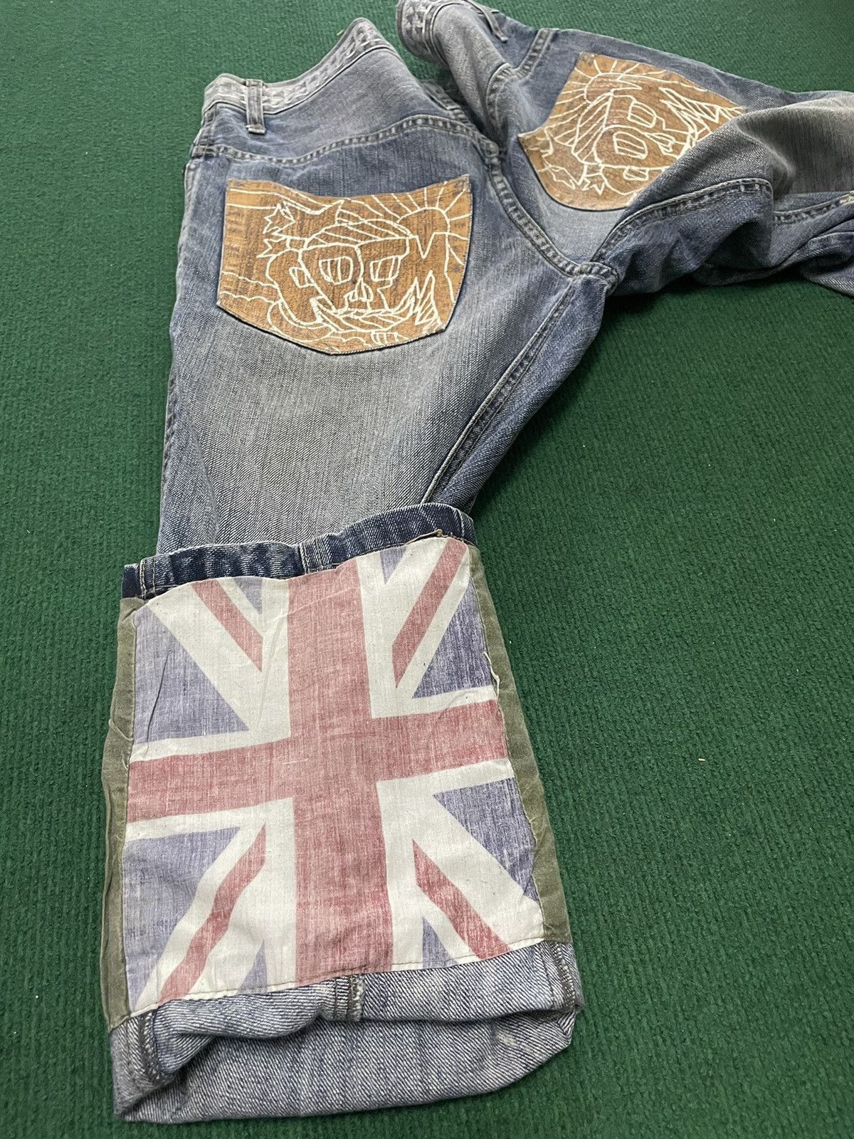 PPFM Rare PPFM Distressed Big Painted Twisted Leg Jeans Size US 32 / EU 48 - 11 Thumbnail
