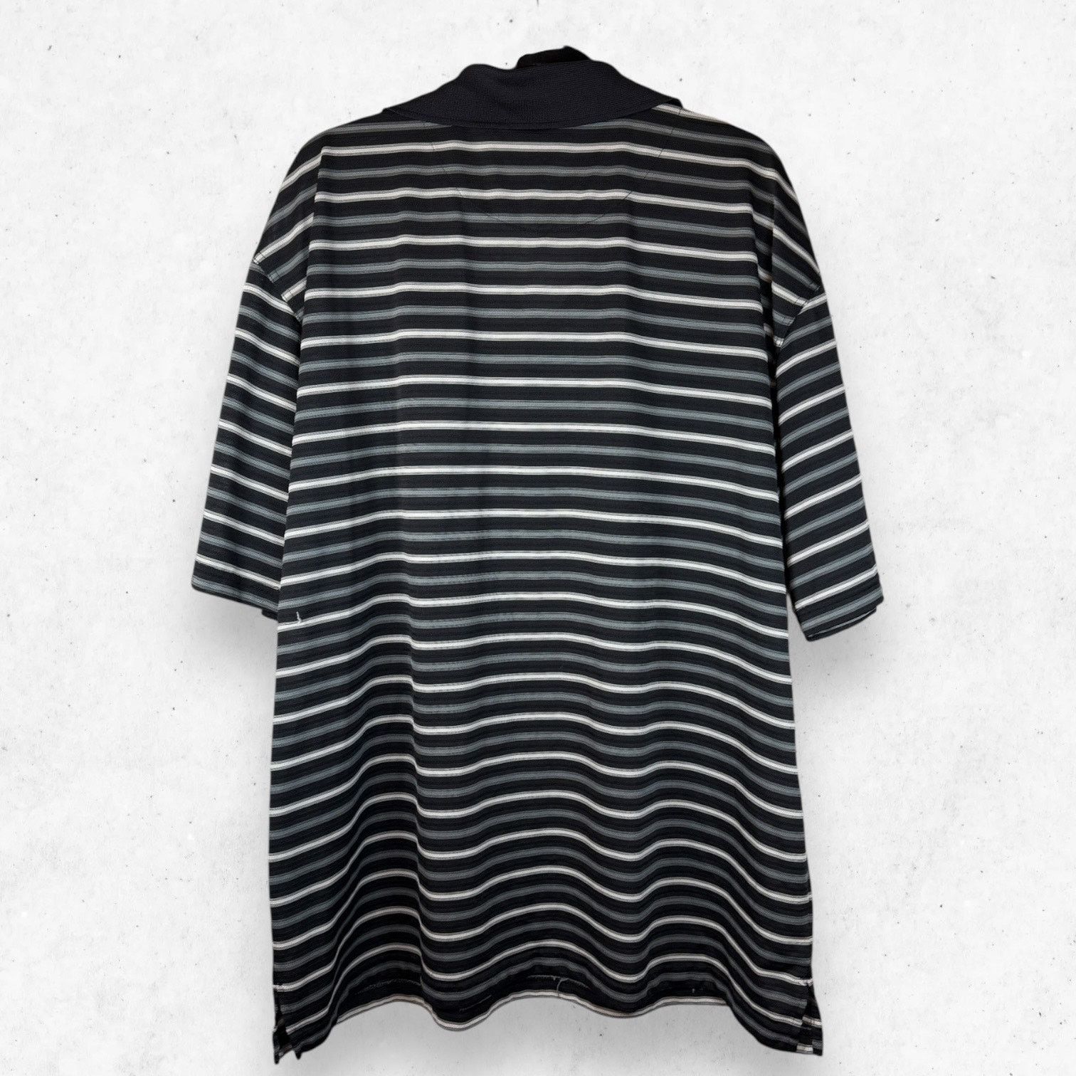 PGA Tour PGA Tour Polo Men's Size 3XLT Black White Stripes Golf Size US XXL / EU 58 / 5 - 2 Thumbnail
