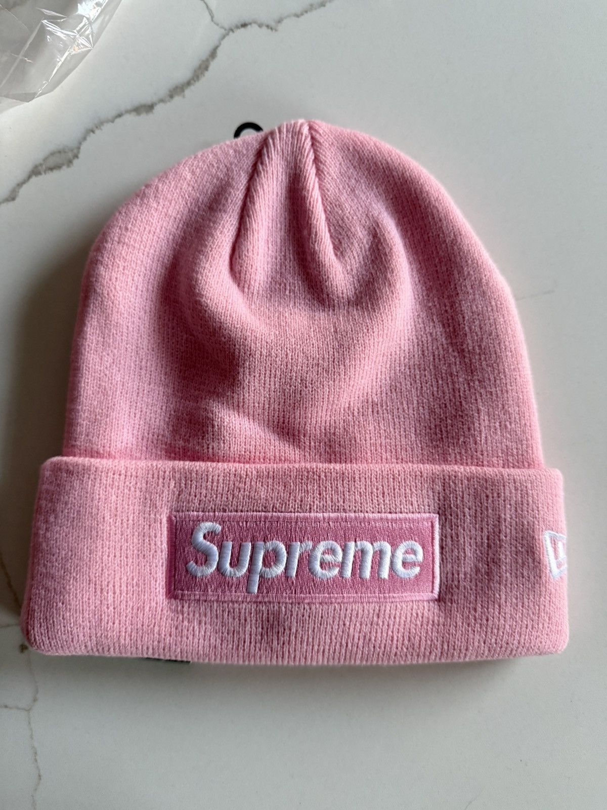 Supreme Supreme beanie new era ! Size ONE SIZE - 1 Thumbnail