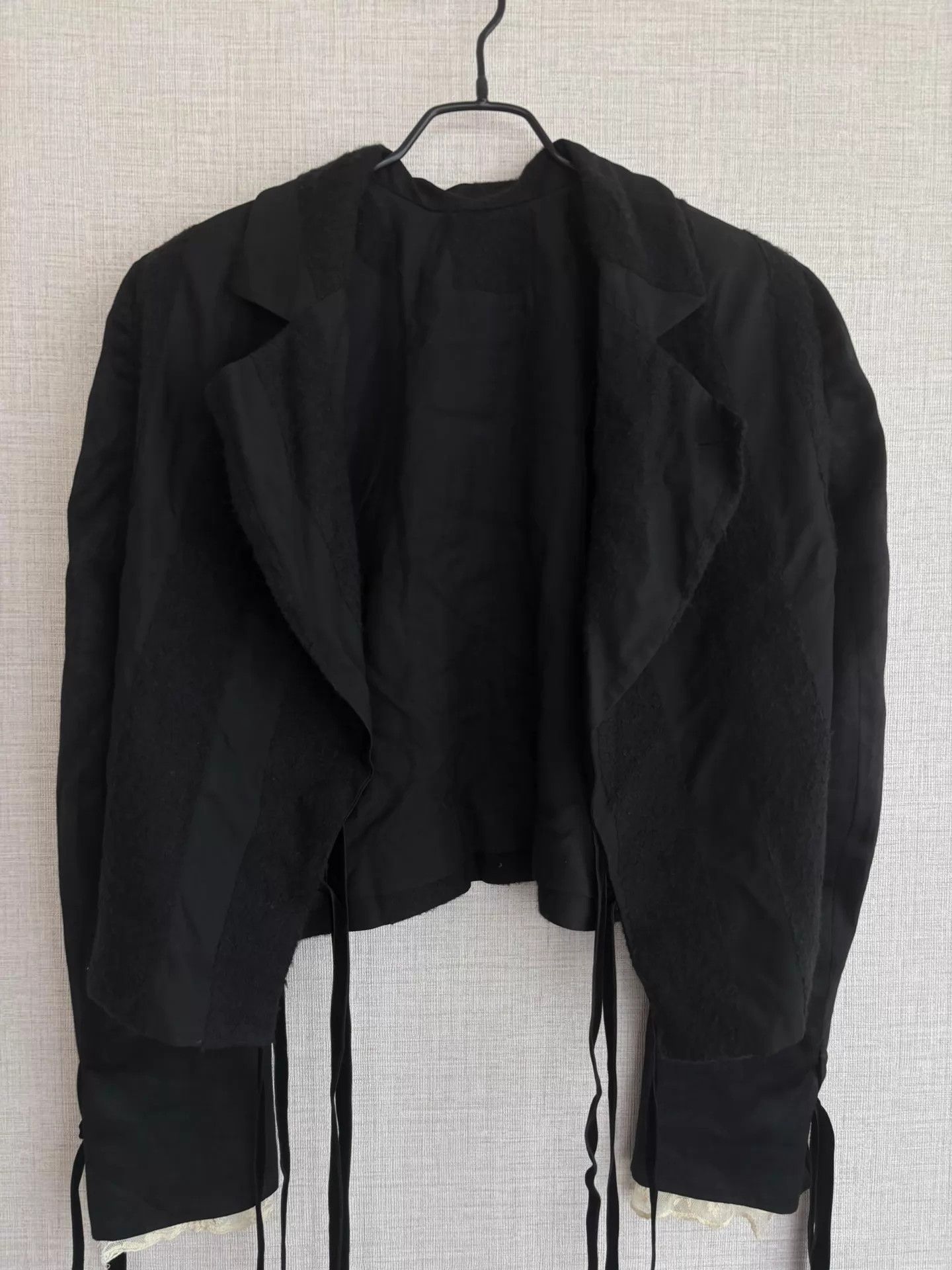 Ann Demeulemeester Ann Demeulemeester Blk Short Blazer 36 Lace Cuffs Size XS / US 0-2 / IT 36-38 - 2 Thumbnail