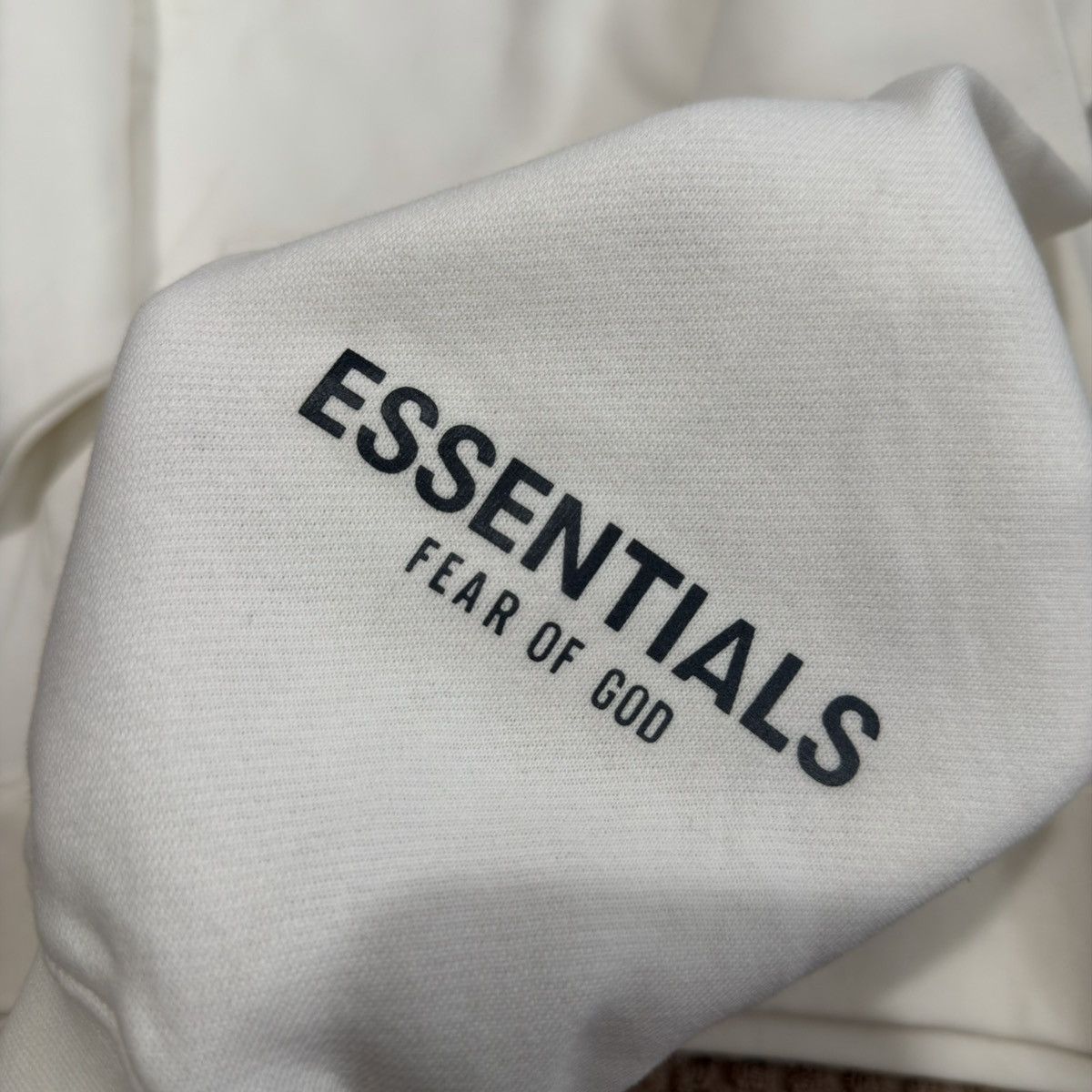 Essentials FEAR OF GOD ESSENTIAL WHITE HOODIE Size US L / EU 52-54 / 3 - 7 Thumbnail