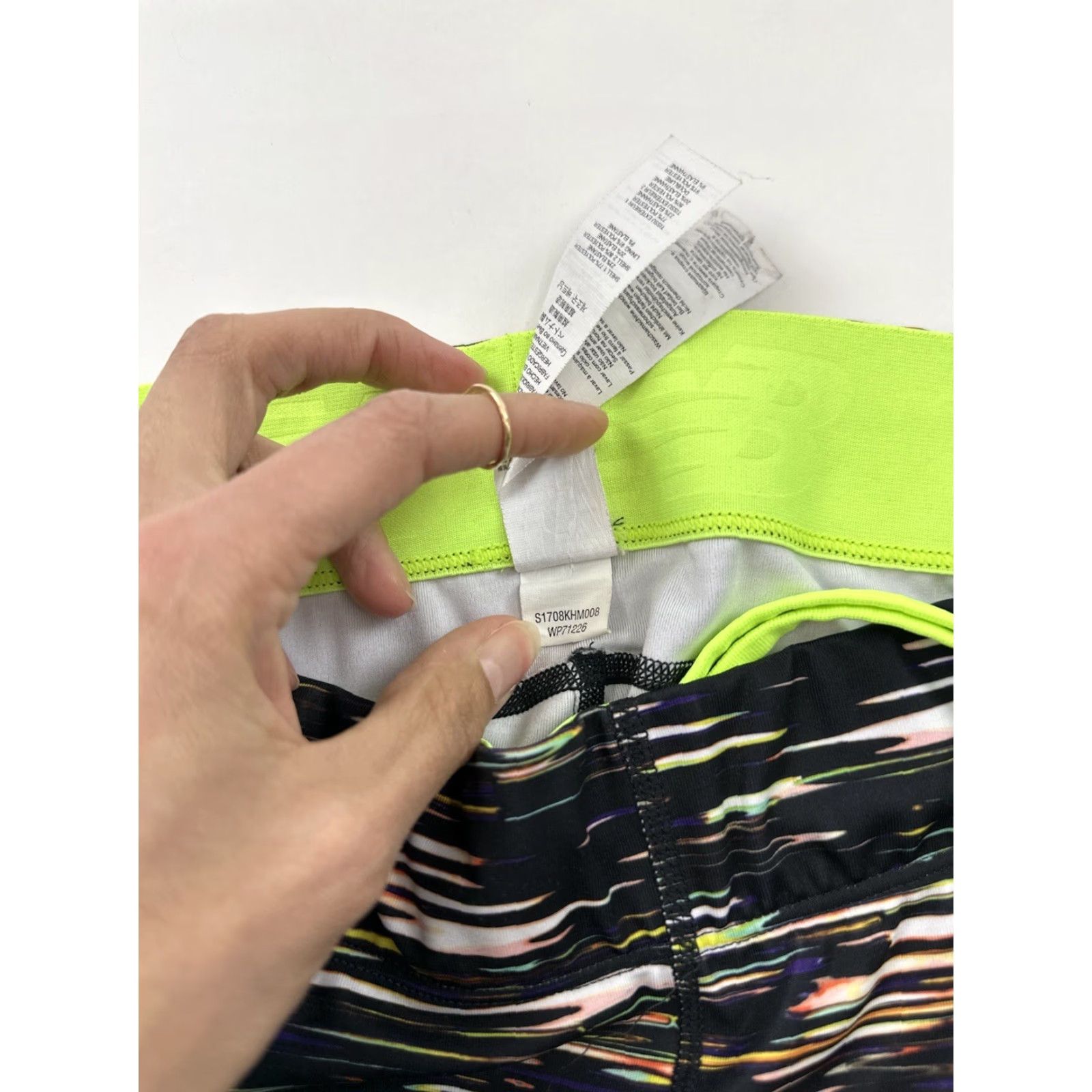 New Balance New Balance Leggings Women’s M Cropped Compression Multicolor Blue Striped Activewear Women's Leggings Size 32" / US 10 / IT 46 - 5 Thumbnail