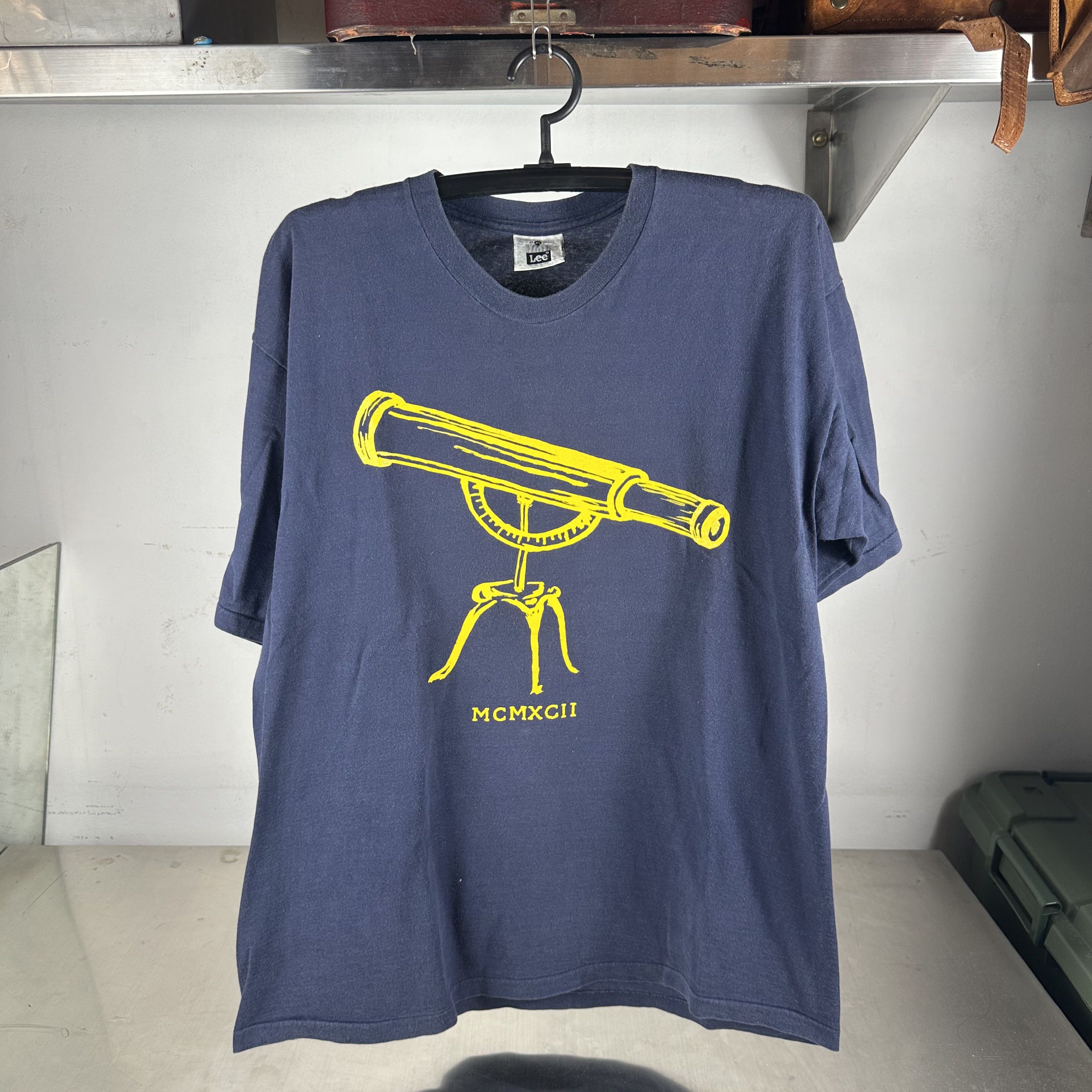 Vintage Vintage 1992 Indigo Girls MCMXCII Folk Rock Band T-shirt Size US XL / EU 56 / 4 - 1 Thumbnail