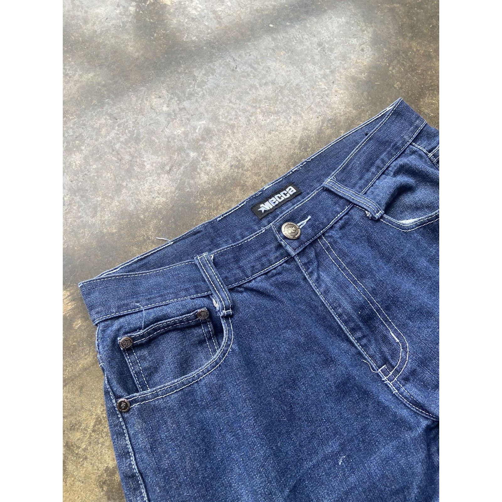 Japanese Brand × Vintage Vintage Baggy Mecca Dark Wash Embroidered Jeans 34x30 Size US 34 / EU 50 - 4 Thumbnail