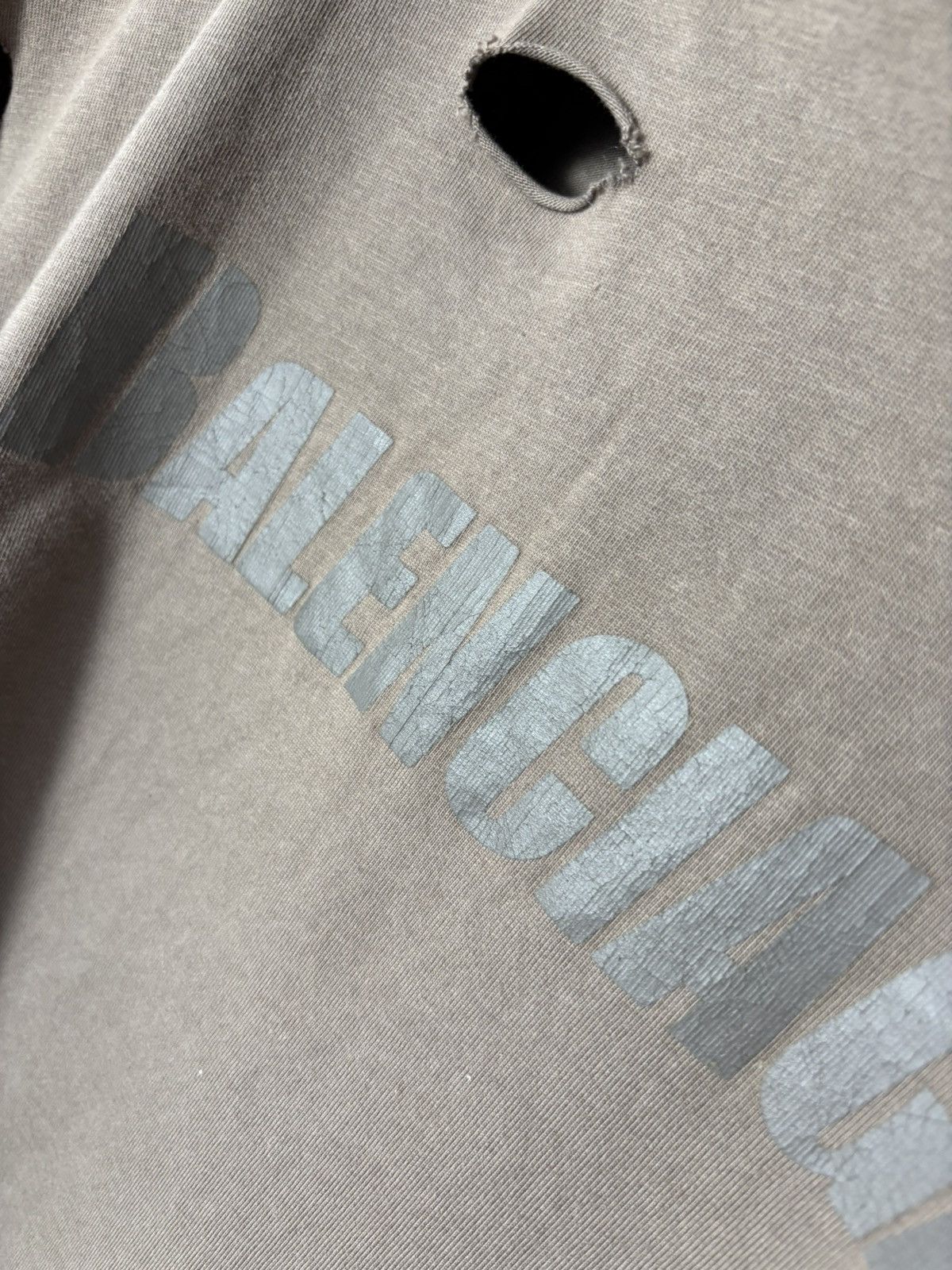 Balenciaga Balenciaga Destroyed Oversized T-Shirt Size US XS / EU 42 / 0 - 6 Thumbnail