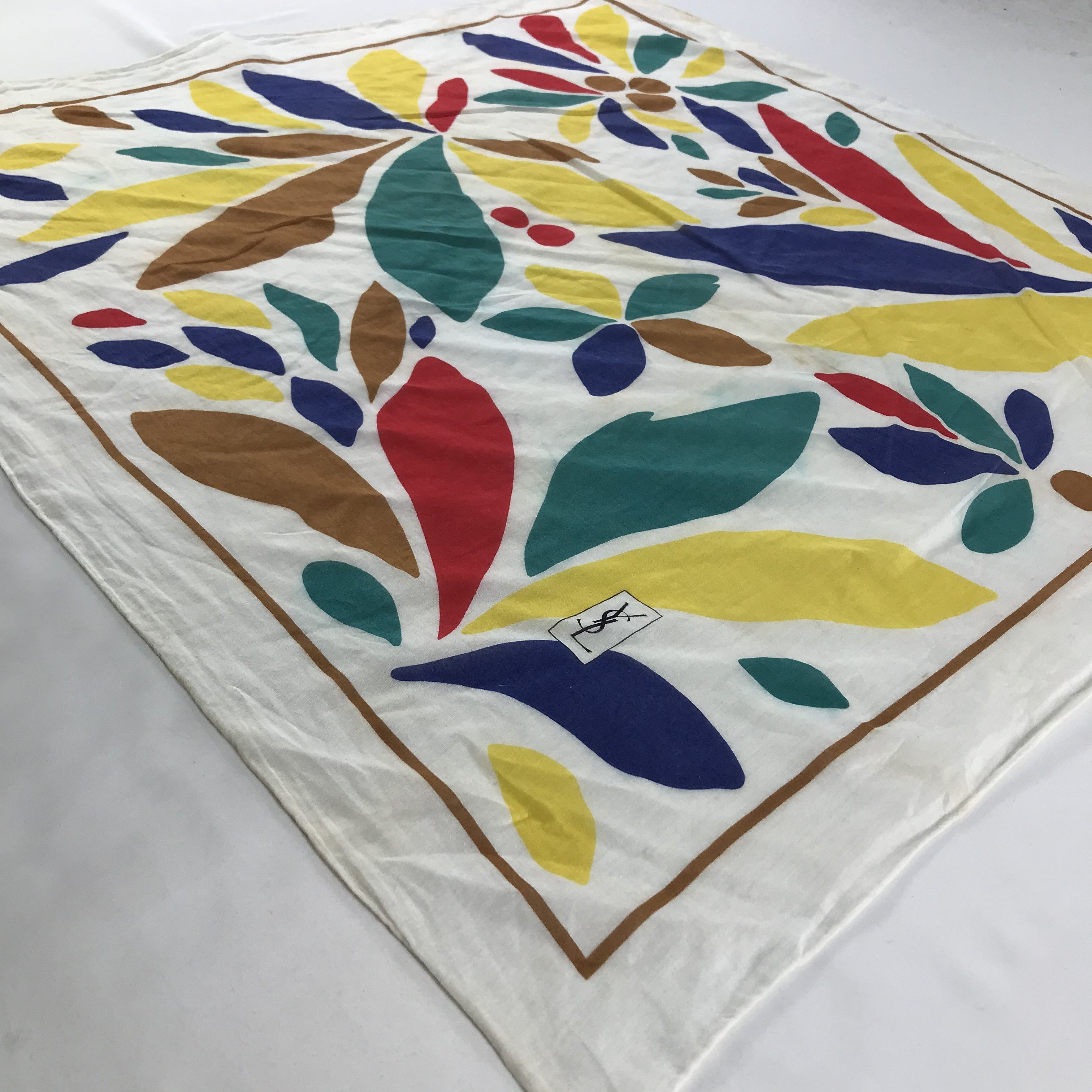 Vintage Yves Saint Laurent Bandana /Handkerchief/Neckerchief -S1758 Size ONE SIZE - 2 Thumbnail