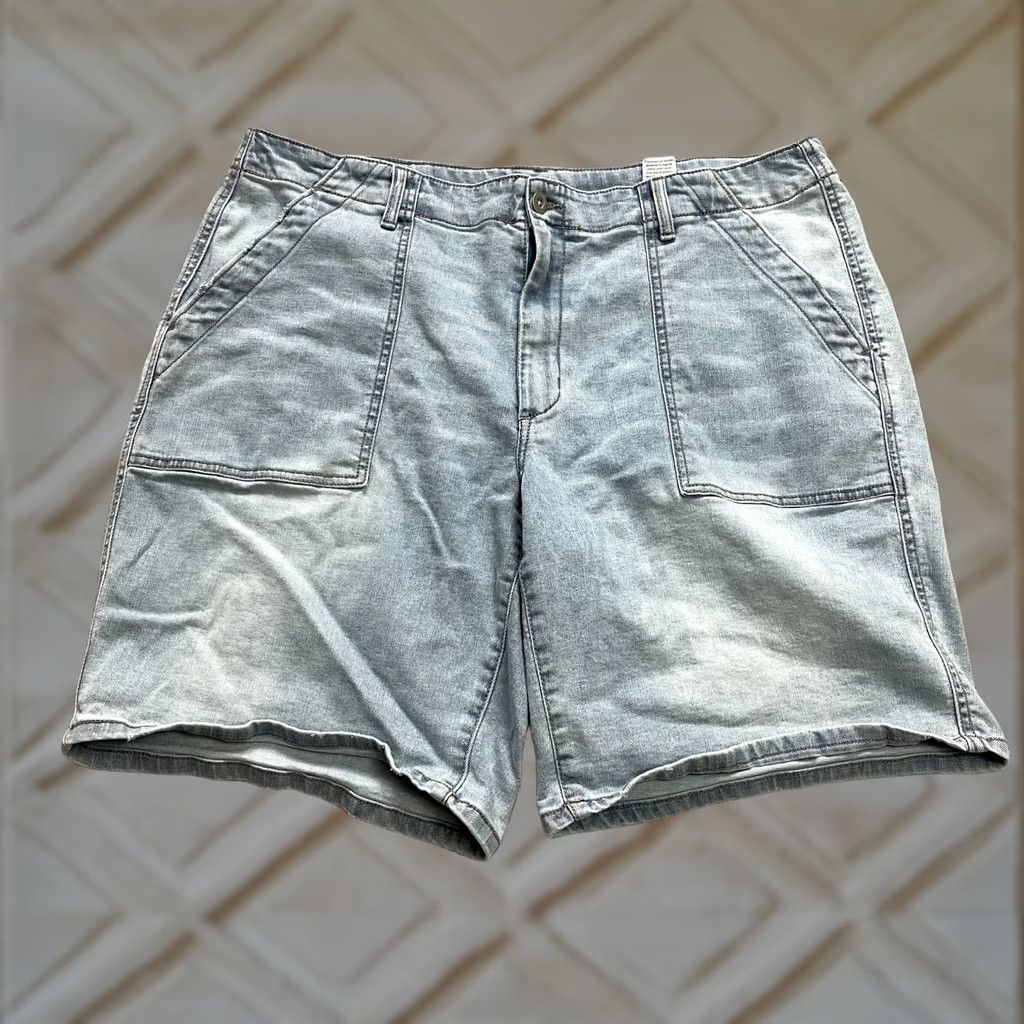 Vintage Time and Tru Jean Shorts Womens 18 Blue Denim High Rise Stretch Slash Button Size 40" / US 18 - 1 Thumbnail