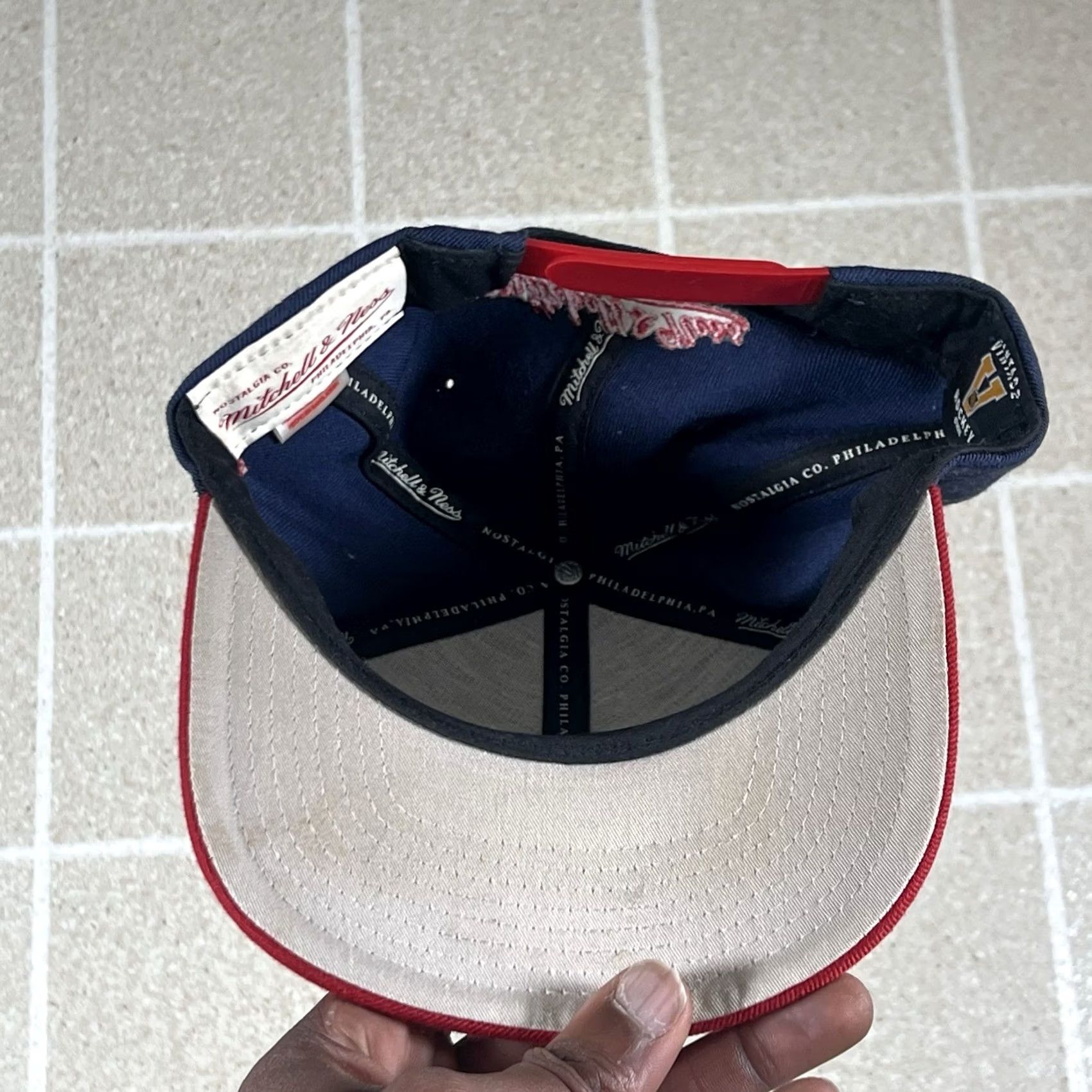 Mitchell & Ness VINTAGE NHL Mitchell & Ness Montreal Canadiens Snapback Hat Cap Hockey Red One Size Mens Size ONE SIZE - 5 Thumbnail
