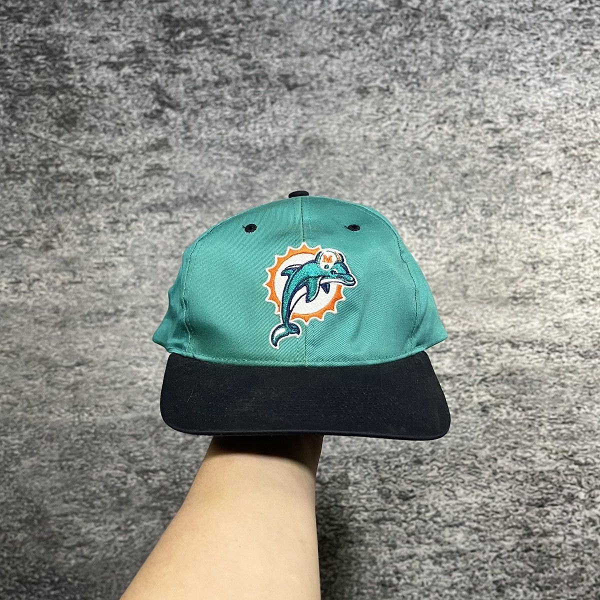 NFL Vintage 90s Miami Dolphins NFL Embroidered Logo Snapback Hat Size ONE SIZE - 1 Thumbnail