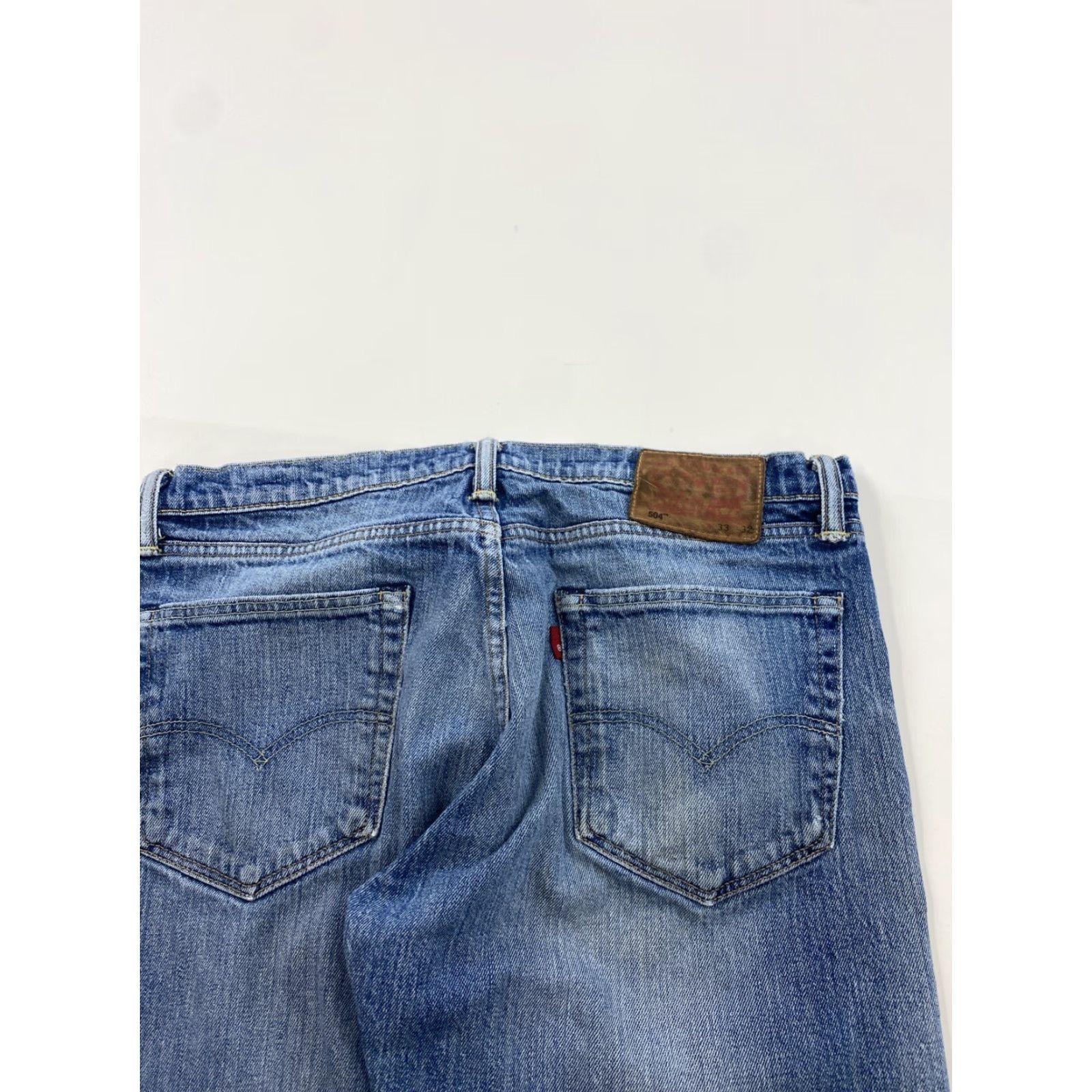 Levi's Levi’s 504 Jeans Mens Size 33x31 Blue Distressed Straight Jeans Mens 33 Blue Distressed 504 Levi’s Mens Clothing Size US 33 - 8 Thumbnail