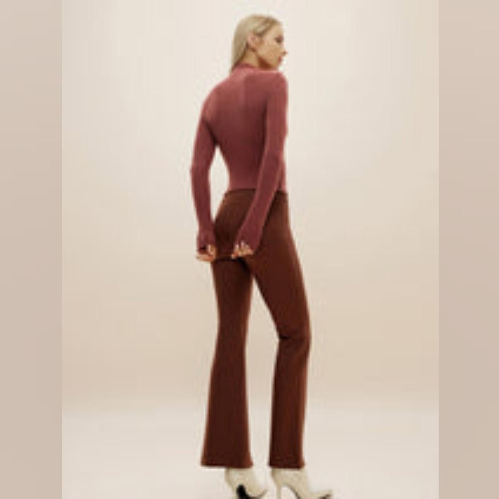 Designer OGL Mid Thermal Thermal Brushed Mock Neck Crop Top Size S / US 4 / IT 40 - 7 Thumbnail