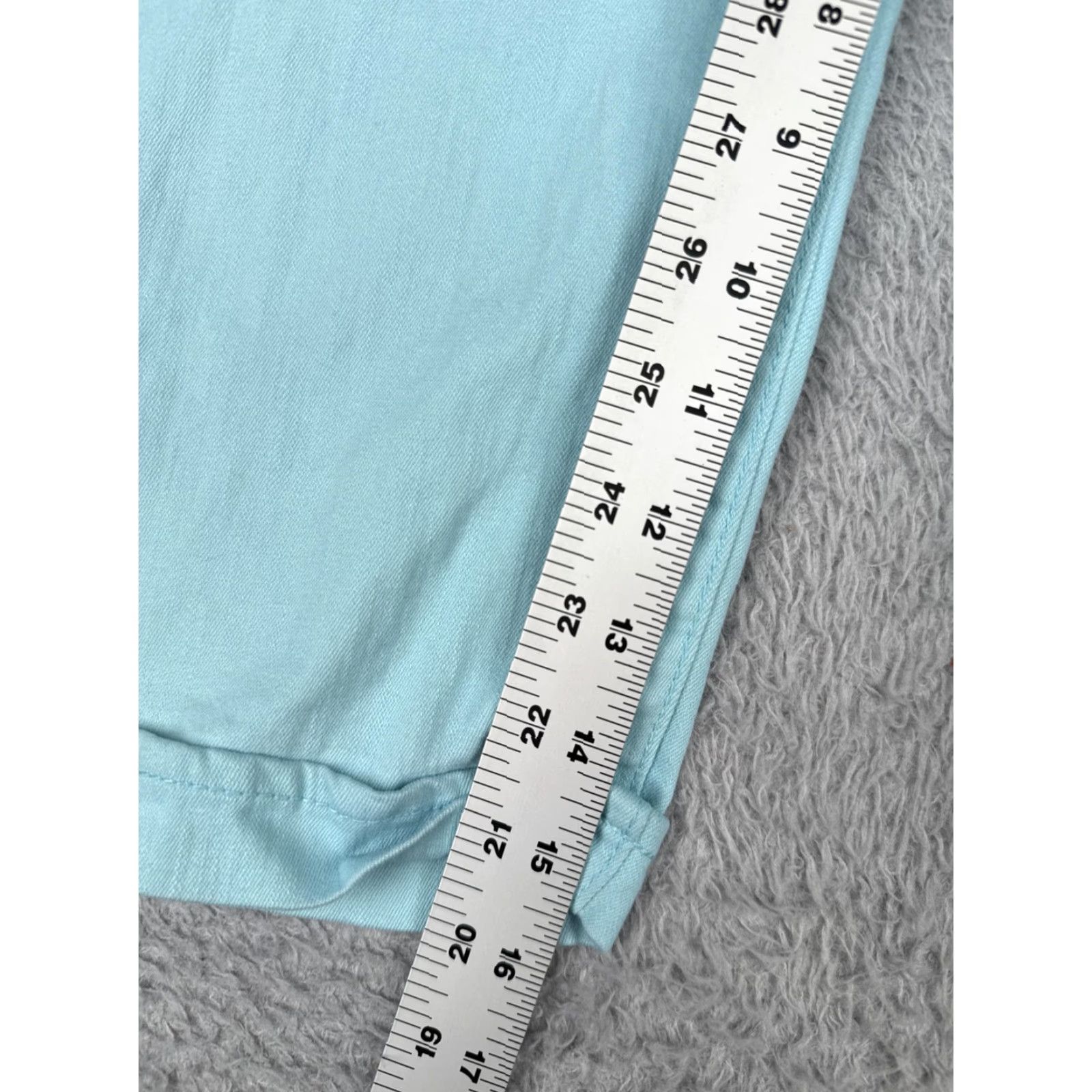 Gloria Vanderbilt Gloria Vanderbilt Jeans Capri Womens 10 Blue Mid Rise Stretch Denim 30x16 Jeans Capri Women Size 10 Blue Mid Rise Stretch Denim Capris Vintage No Size 32" / US 10 / IT 46 - 7 Thumbnail