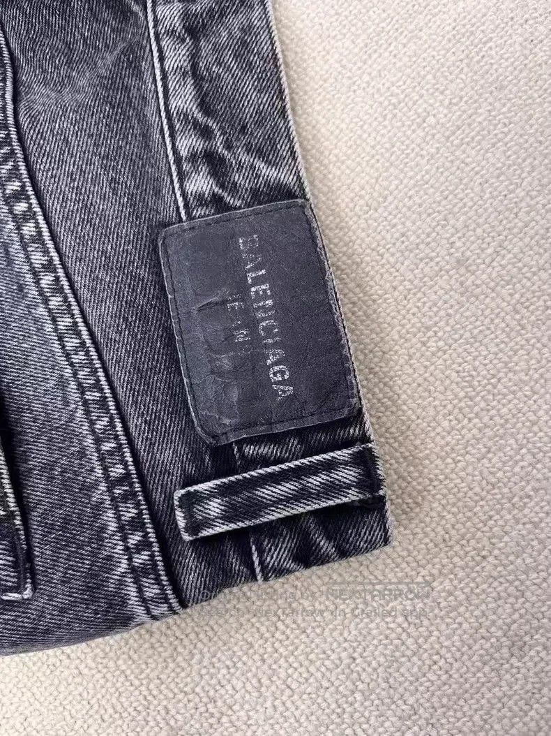 Balenciaga Balenciaga size S Bell bottom denim pants Size US 27 - 3 Thumbnail