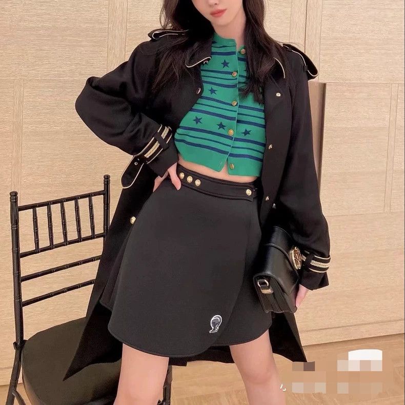 Louis Vuitton Louis Vuitton Black Skirt with Gold Logo Embroidery- DMC Size US 36 / EU 52 - 1 Thumbnail
