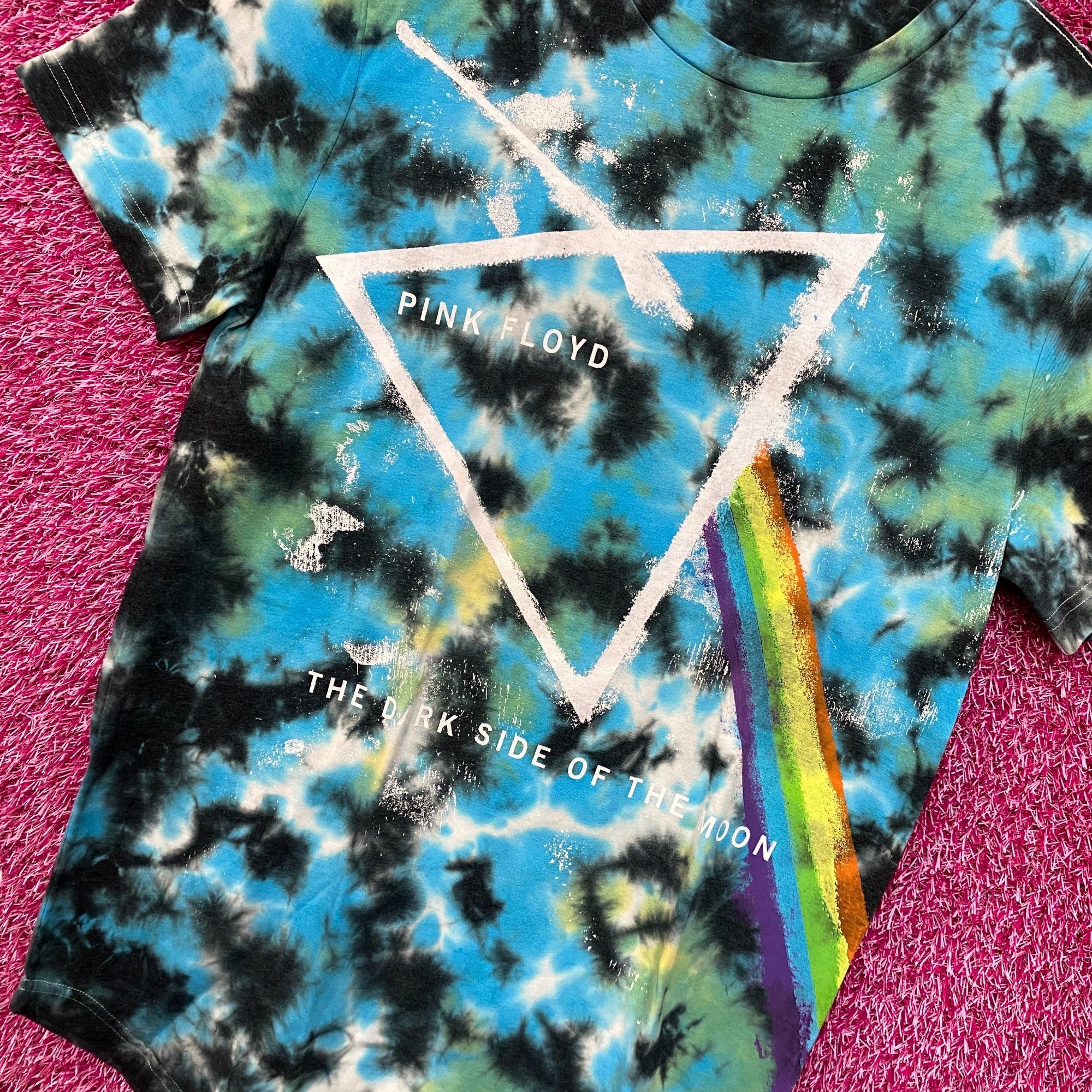 Pink Floyd Pink Floyd Dark Side of the Moon Womens Tie dye Tee size M Size US M / EU 48-50 / 2 - 4 Thumbnail