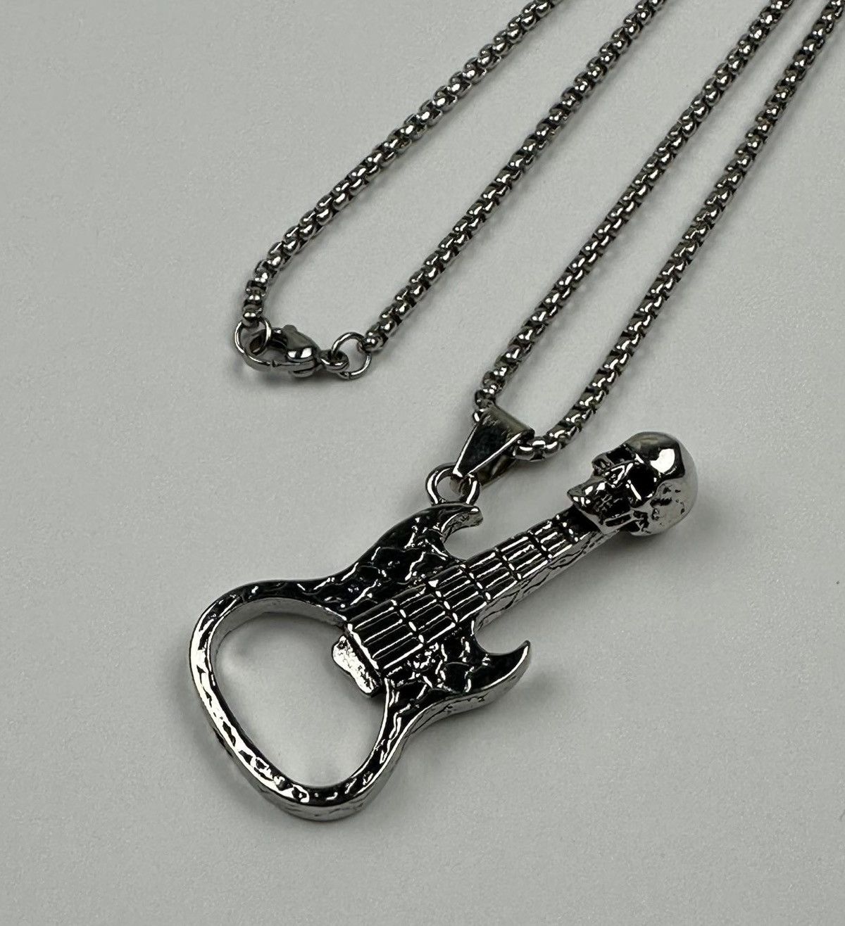 Seditionaries guitar skull necklace Size ONE SIZE - 2 Thumbnail
