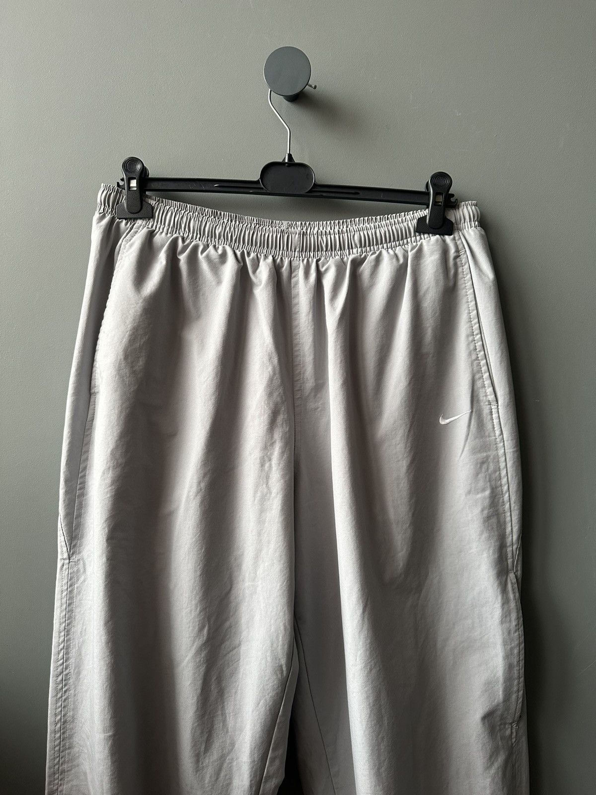 Nike Vintage Nike Track Nylon Grey Pants Baggy Size US 38 / EU 54 - 2 Thumbnail