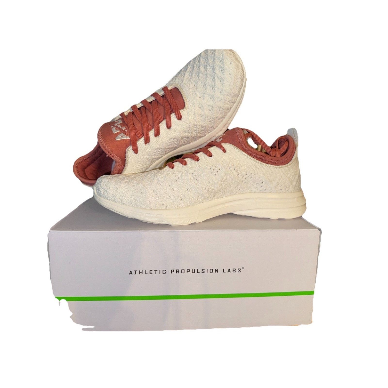 The Unbranded Brand Size 8 Womens Athletic Propulsion Labs Techloom Phantom Size US 8 / IT 38 - 1 Thumbnail