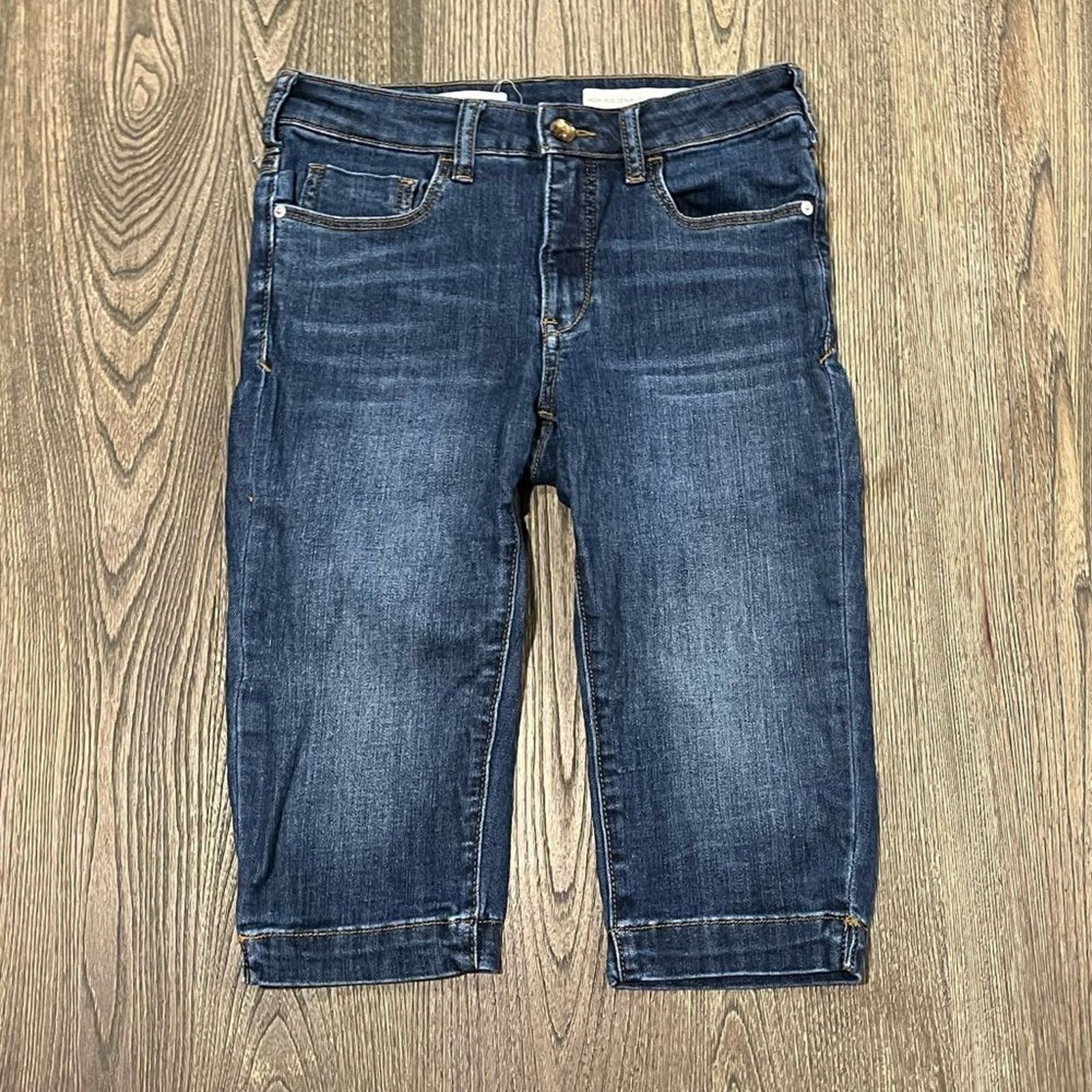 Anthropologie Anthropologie Pilcro High Rise Capri Blue Jeans Petite 27 Size 27" / US 4 / IT 40 - 1 Thumbnail