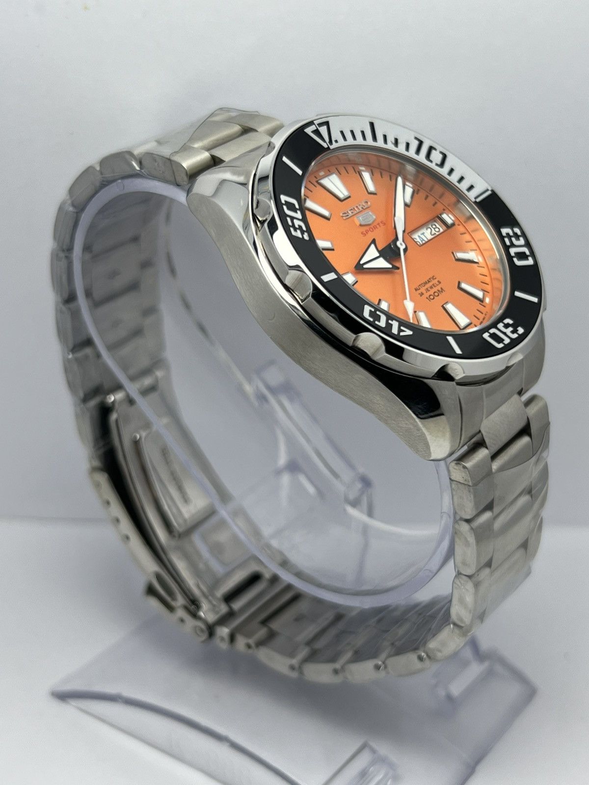 Seiko Seiko Sports Automatic Directional Bazel Day/Date Japan Size 44 - 13 Thumbnail
